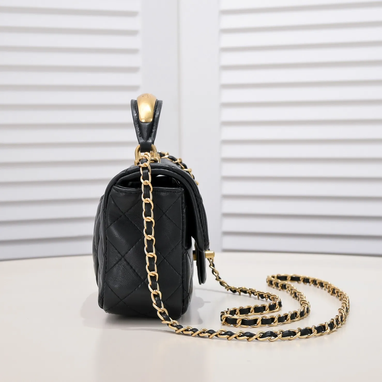 💰400￥♨️♨️Chanel 22B’s latest Mini CF handle hardware embellished handbag, new AS2431 classic diamond flap bag, decorated with exquisite classic chain and handbag, delicate sheepskin: embellishment handbag, stand out, interpretation of timeless elegance. Style number: New AS2431 Size: 20x12x6cm