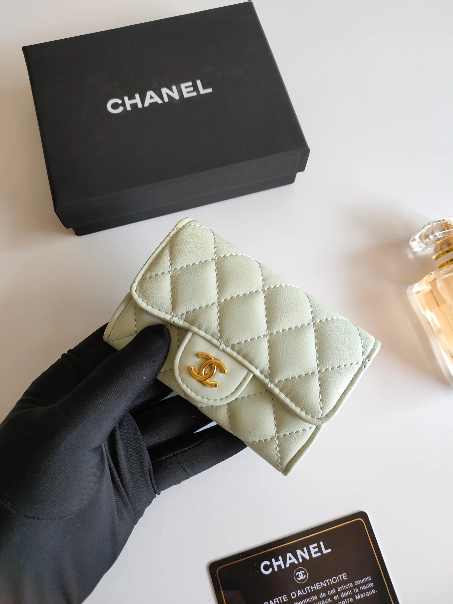 ￥130 CHANEL Chanel classic flap card holder. Imported sheepskin and caviar cowhide, card holder and coin purse integrated, with slip pocket on the back, model number: AP448, size: 7.5 × 11.3 × 2.1 cm