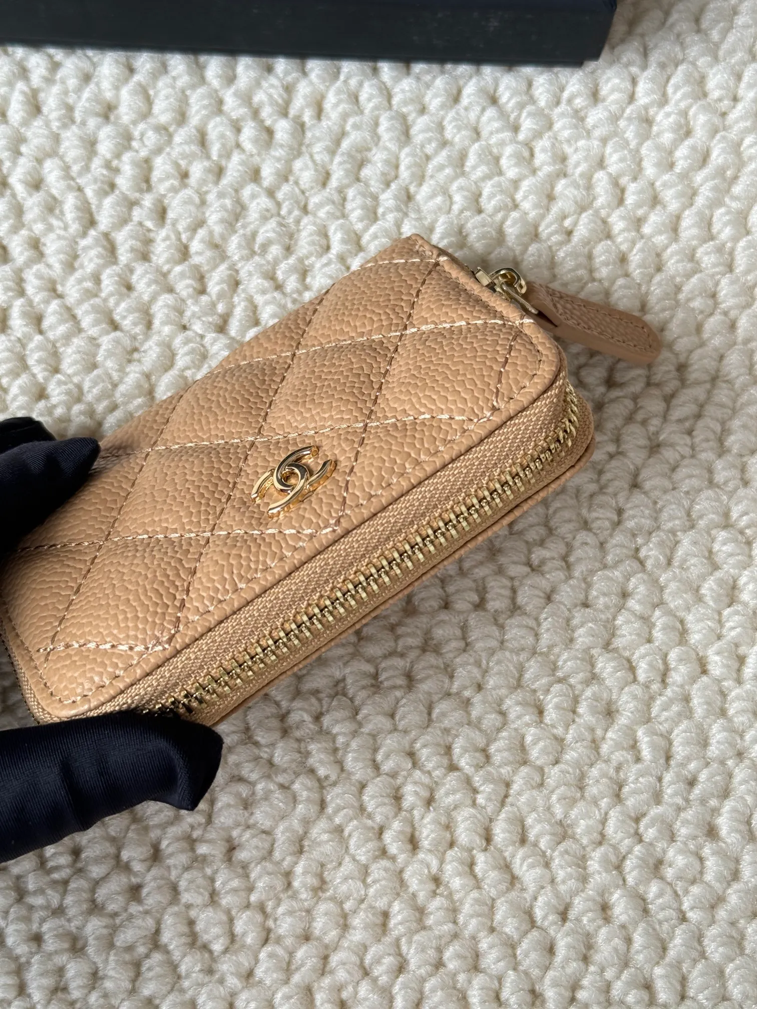 💰120 Style No.: AP462 Chanel Caviar Leather Series Chanel Card Holder ❤Coin Purse️❤️ Impeccable workmanship details, insisting on high quality Size: 10x9cm