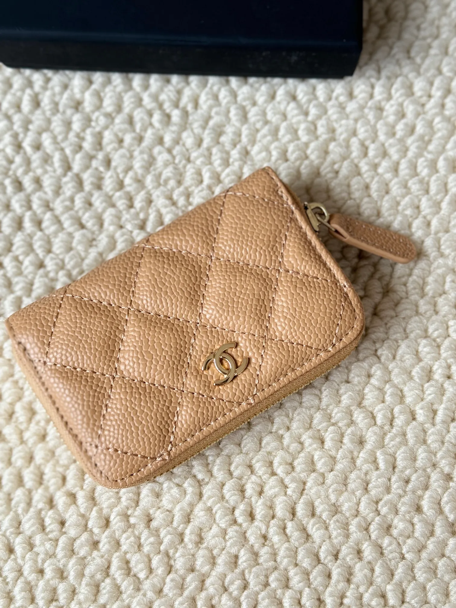 💰120 Style No.: AP462 Chanel Caviar Leather Series Chanel Card Holder ❤Coin Purse️❤️ Impeccable workmanship details, insisting on high quality Size: 10x9cm