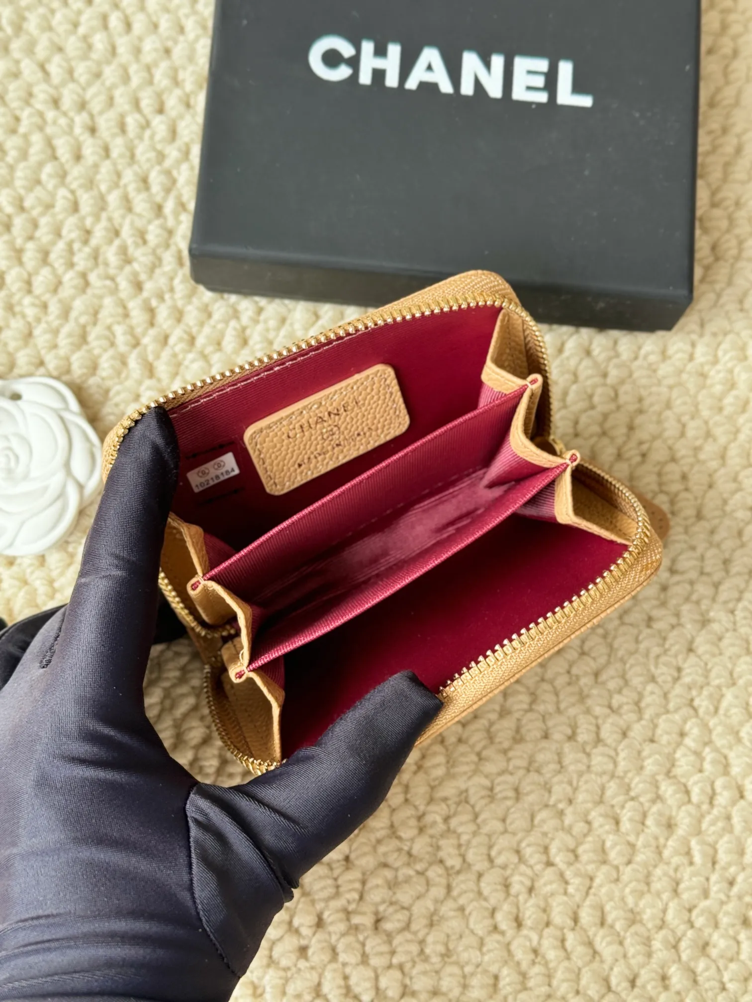 💰120 Style No.: AP462 Chanel Caviar Leather Series Chanel Card Holder ❤Coin Purse️❤️ Impeccable workmanship details, insisting on high quality Size: 10x9cm