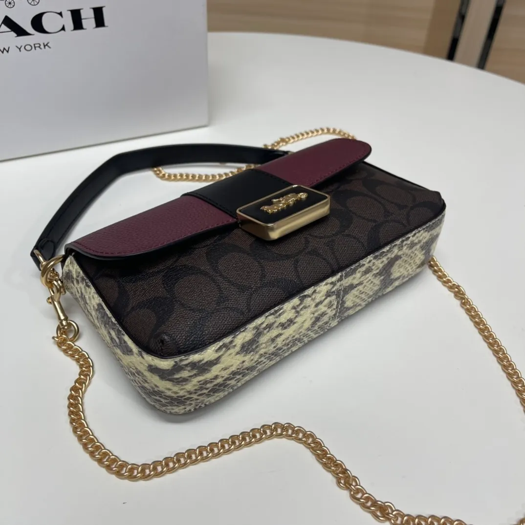Top original order p420💰COACH Classic Outlet new GRACE flip shoulder crossbody bag for women, model CC033. Size: 22X12.5X5.5