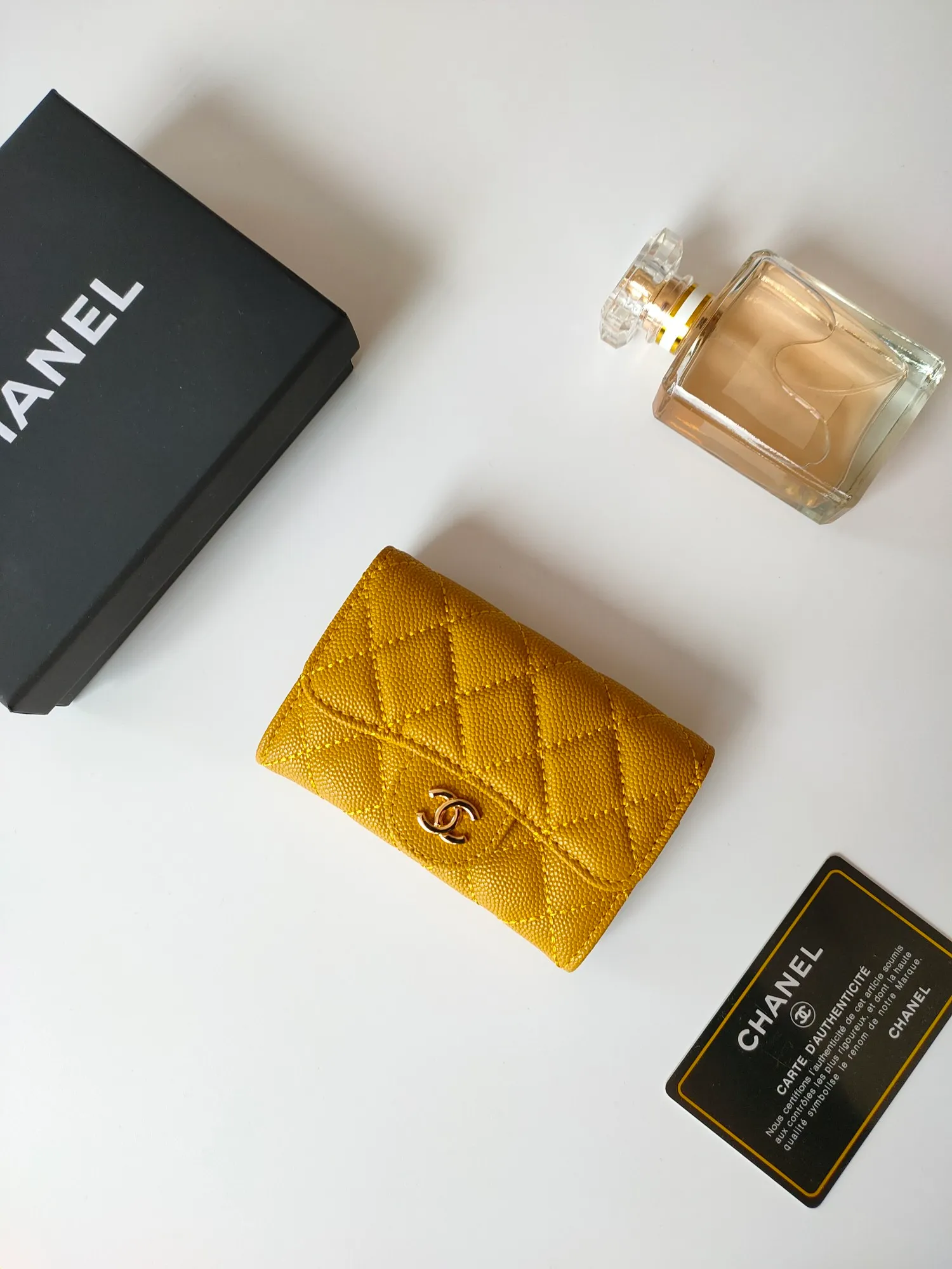 ￥130 CHANEL Chanel classic flap card holder. Imported sheepskin and caviar cowhide, card holder and coin purse integrated, with slip pocket on the back, model number: AP448, size: 7.5 × 11.3 × 2.1 cm