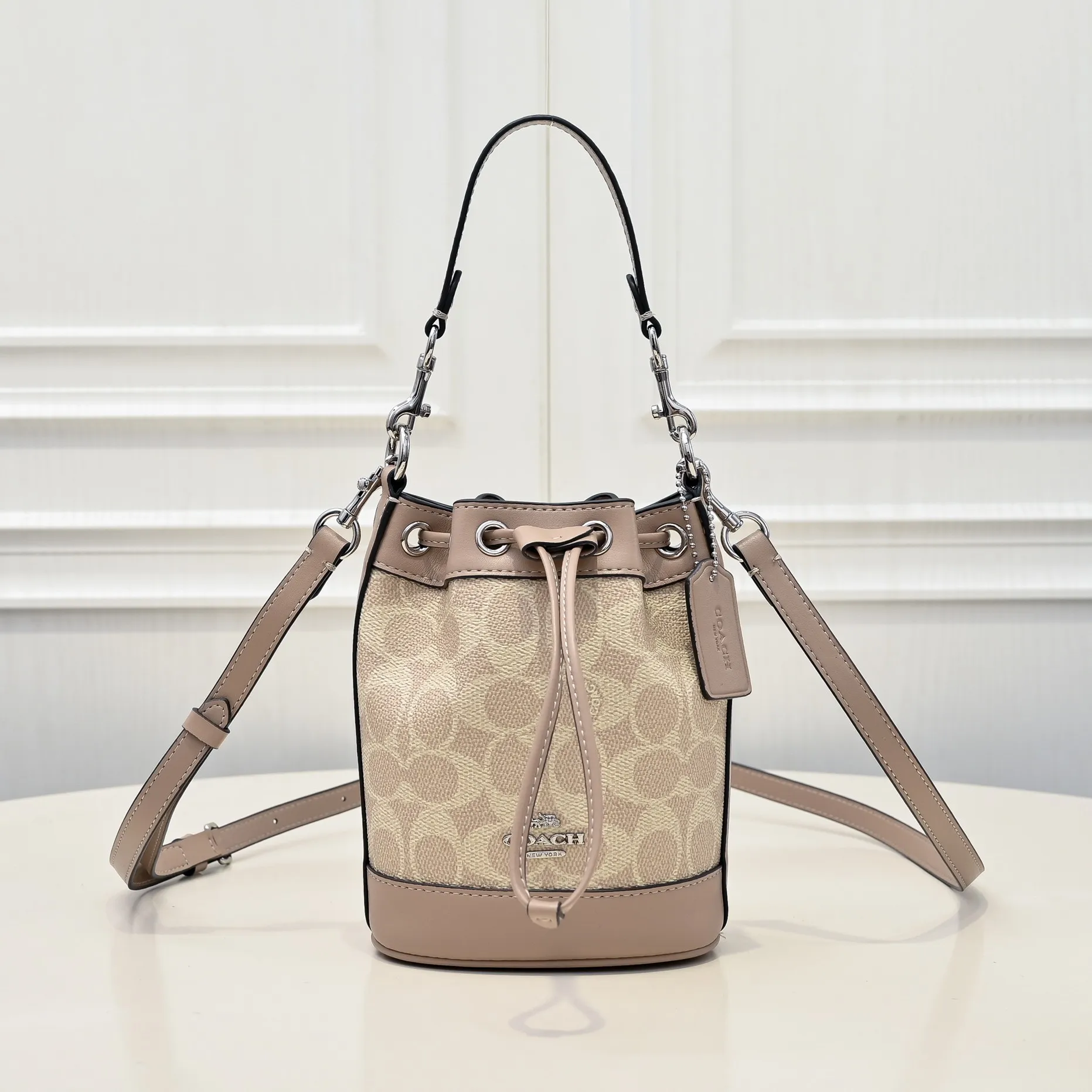 P360 [Top original order] Style number: CW299 Size: 14*16.5*9cm