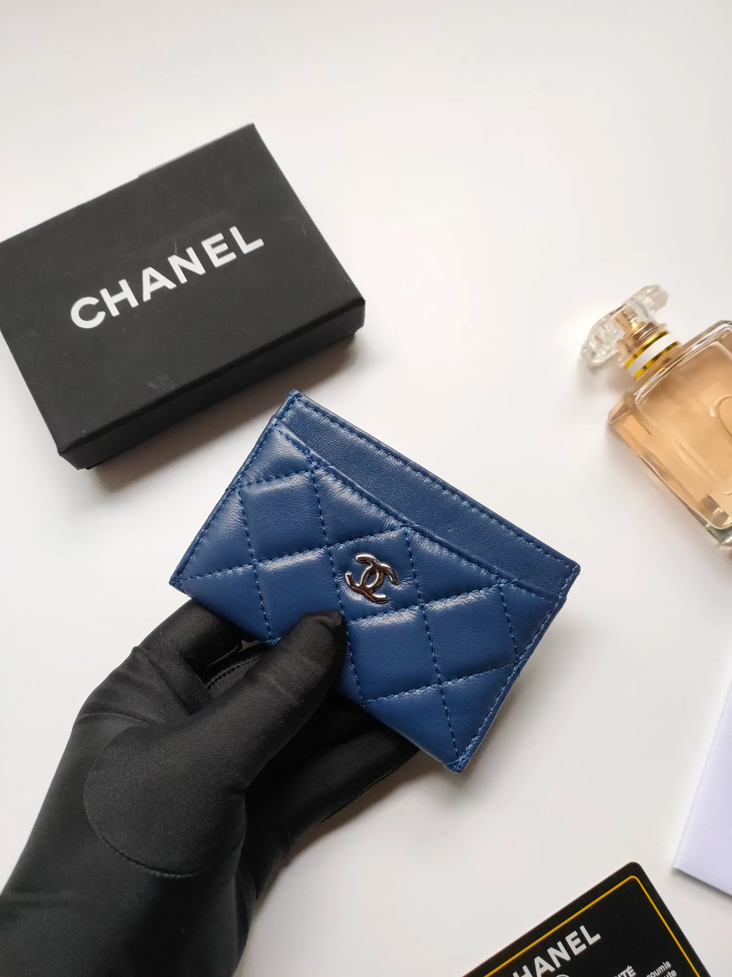 💰90 CHANEL Chanel counter card holder👍Model number: AP446 Size: 7.5×11.2×0.5cm Sheepskin inside and outside😍😍Fine workmanship High-end quality [Rose] Complete accessories