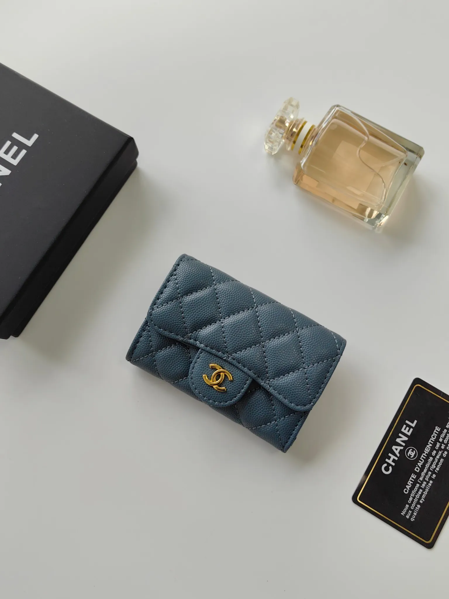 ￥110 CHANEL Chanel classic flap card holder. Imported sheepskin and caviar cowhide, card holder and coin purse integrated, with slip pocket on the back, model number: AP448, size: 7.5 × 11.3 × 2.1 cm