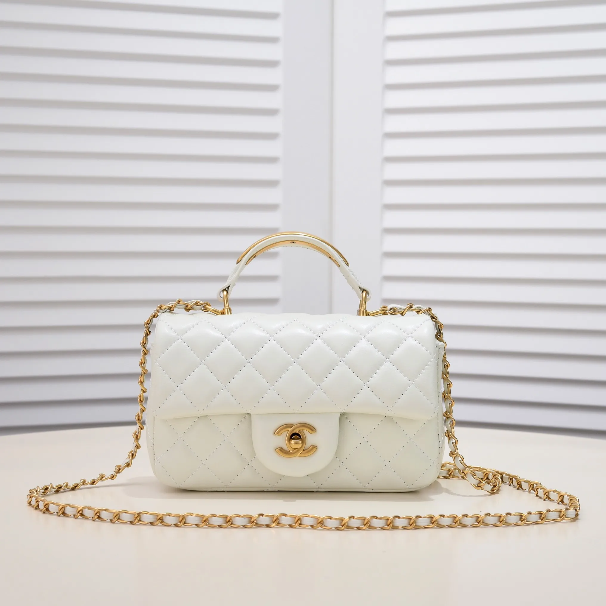 💰400￥♨️♨️Chanel 22B’s latest Mini CF handle hardware embellished handbag, new AS2431 classic diamond flap bag, decorated with exquisite classic chain and handbag, delicate sheepskin: embellishment handbag, stand out, interpretation of timeless elegance. Style number: New AS2431 Size: 20x12x6cm