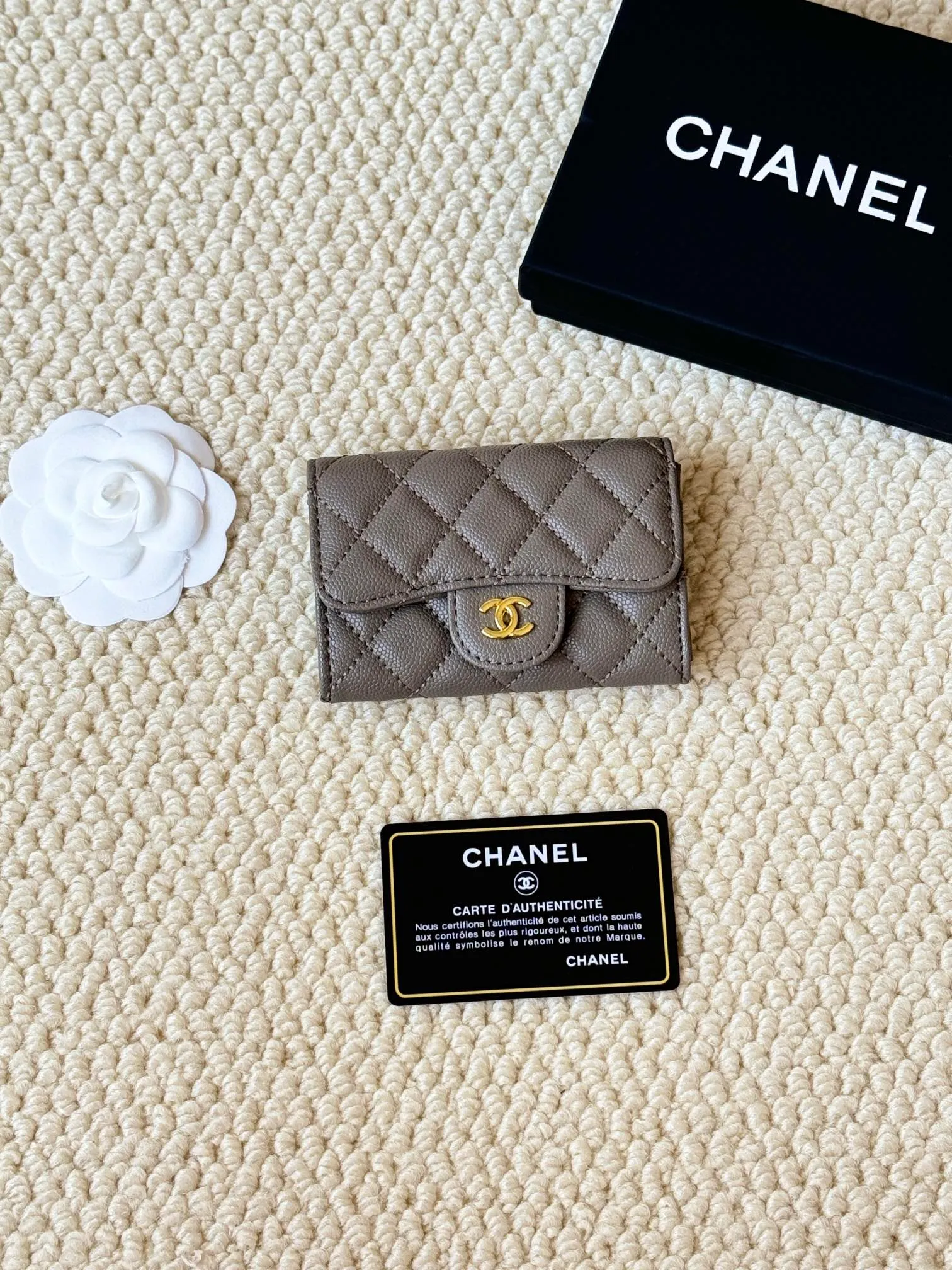 💰120 style number: AP458 chanel's most classic card holder, coin purse, Chanel classic flap card holder. Caviar cowhide, card holder and coin purse in one, with slip pocket on the back. Size: 7.5 × 11.3 × 2.1 cm