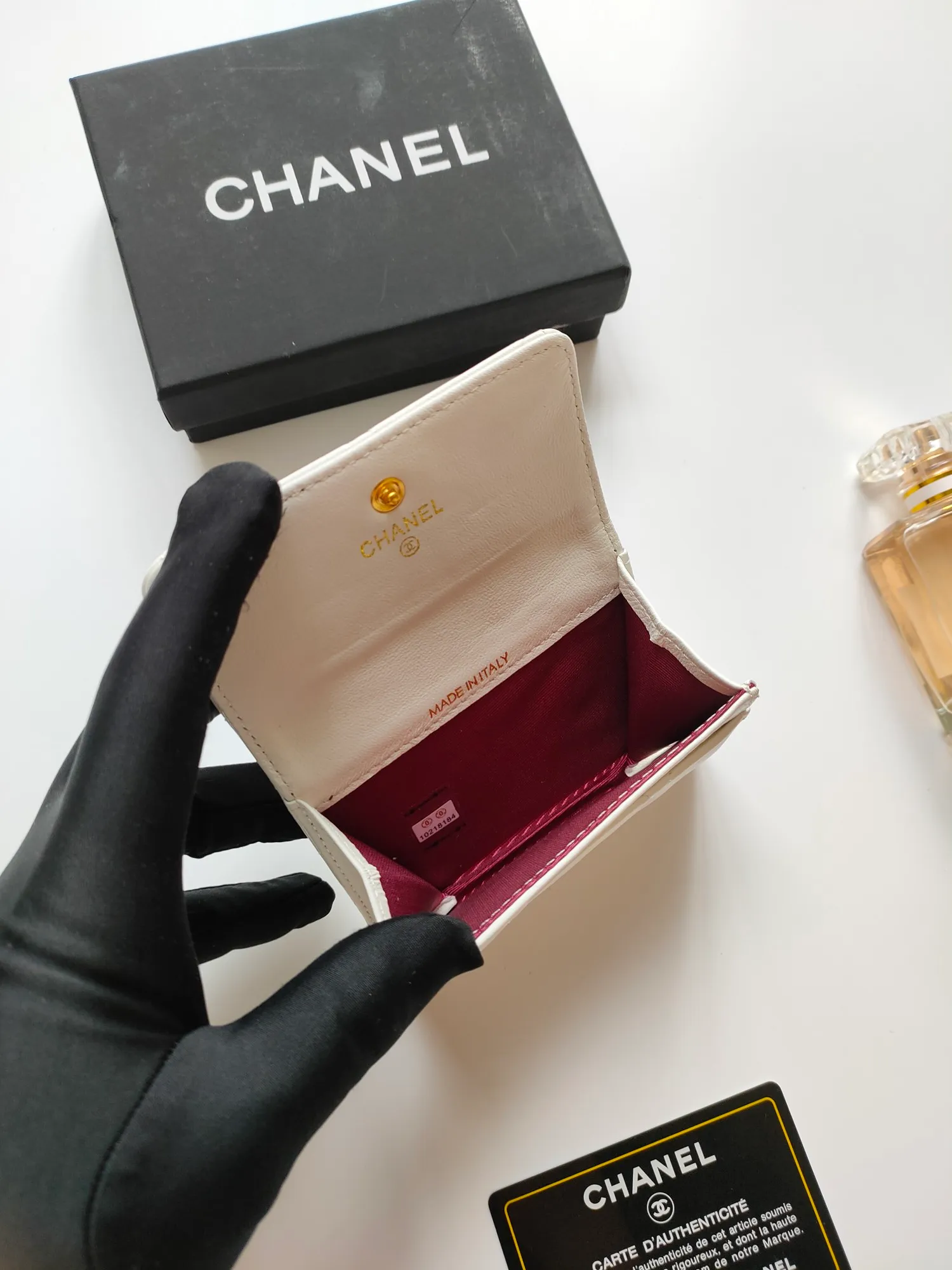 💰140💰CHANEL New Flap Coin Purse [Color][Color][Color] This year’s latest logo is matched with a large rhombus, using imported lambskin and retro hardware...❤️This card holder has a large capacity. It can hold about 1,000 yuan at a 20% discount of 100 yuan, and it can also hold 2.3 cards. ❤️❤️❤️It is very practical! Model number AP3600 size 11*8.5*3cm