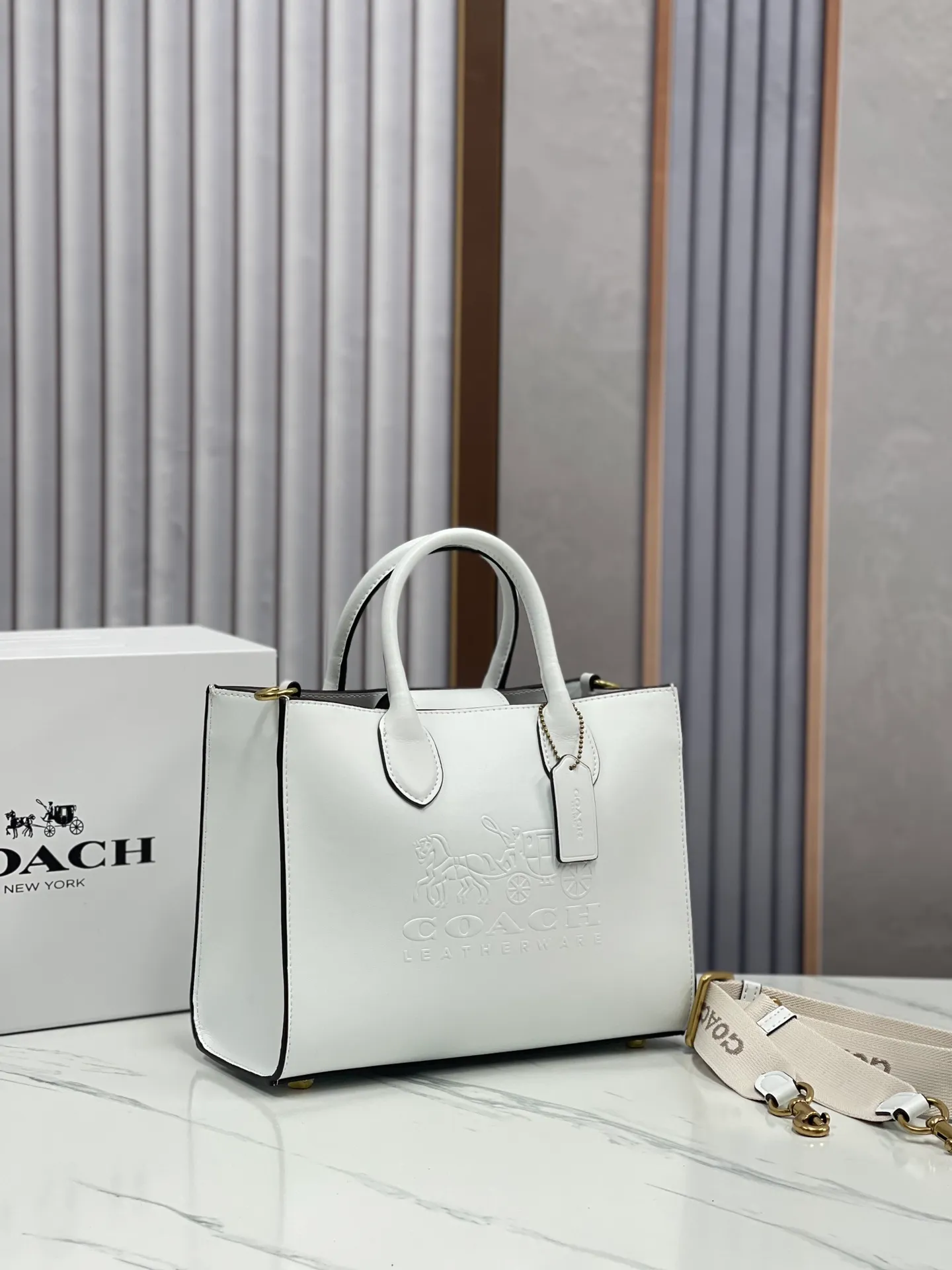 Batch 460💰coach/Coach new model CR681 counter new ACE carriage pattern women's tote bag single shoulder crossbody handheld tote bag double shoulder strap design size: 26X20.5X12