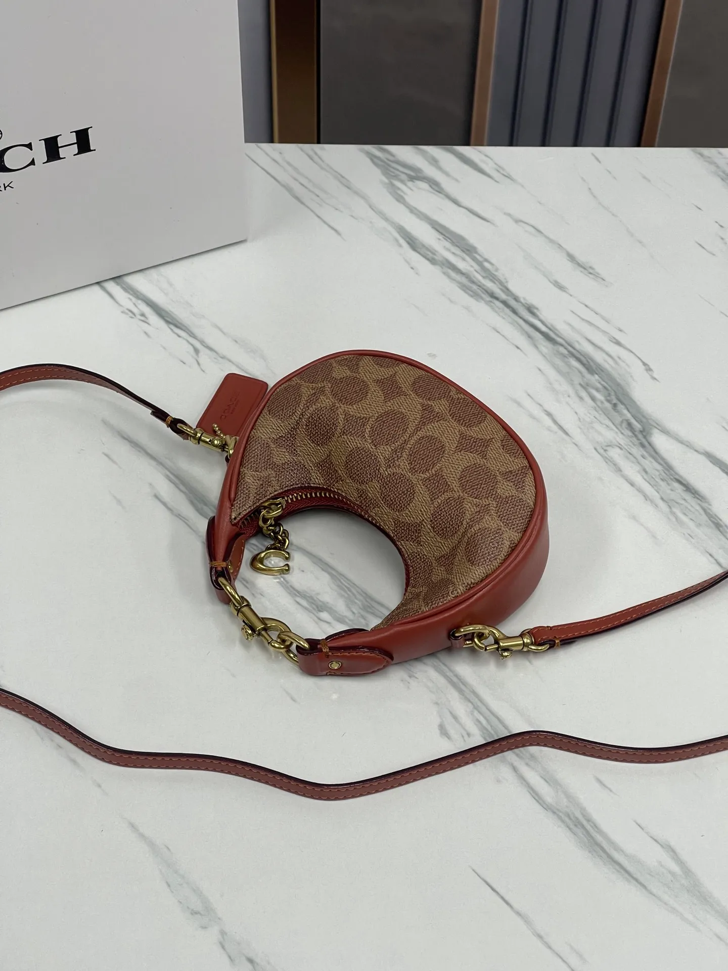 Batch 360💰Coach’s new women’s mini dumpling bag model: CR510 wrist bag, shoulder crossbody retro half-moon bag jonie armpit bag, size: 15*7*6