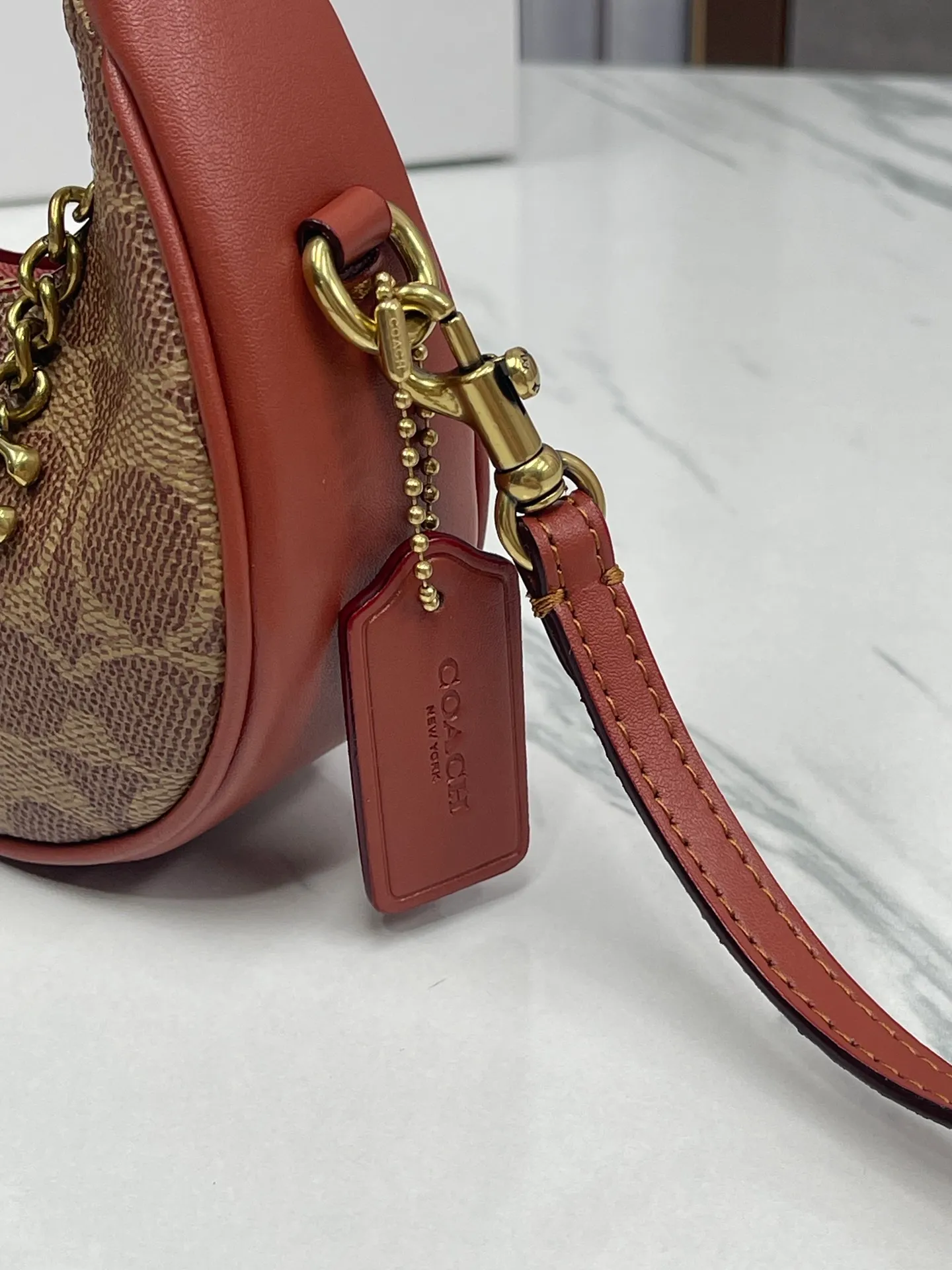 Batch 360💰Coach’s new women’s mini dumpling bag model: CR510 wrist bag, shoulder crossbody retro half-moon bag jonie armpit bag, size: 15*7*6
