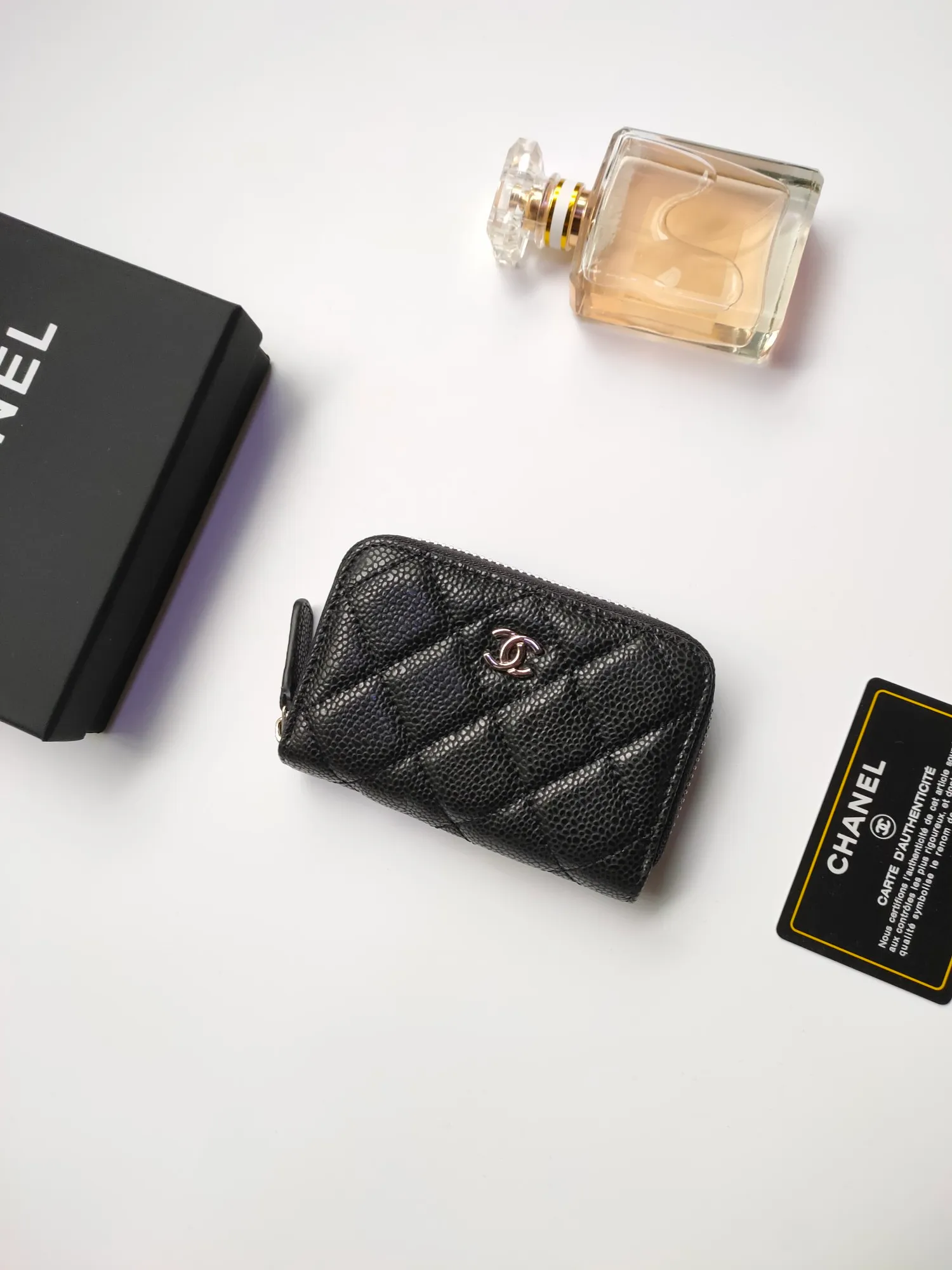 ￥110 Chanel card holder❤Coin purse️❤️Full leather inside and outside. Counter style. Impeccable workmanship details. Adhere to high quality. Style number: AP452 Size: 10x9cm