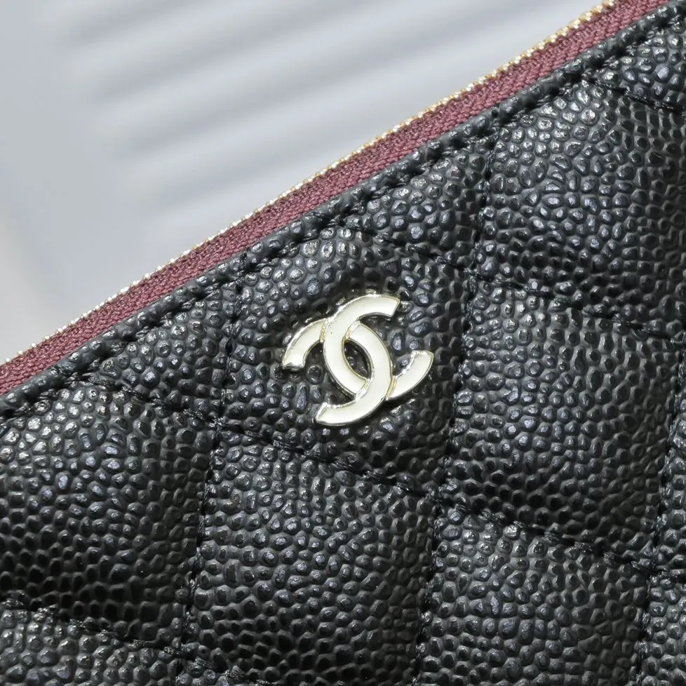 💰340￥Gold buckle with box Chanel/Chanel🔥 ⚡⚡The latest cowhide caviar rhombus handbag from the official website👏👏more fashionable and trendy📢 📢It looks more noble and generous when you get it💗💗Synchronized with all major counters🎀🎀Size: 34*24cm Style number: 80573