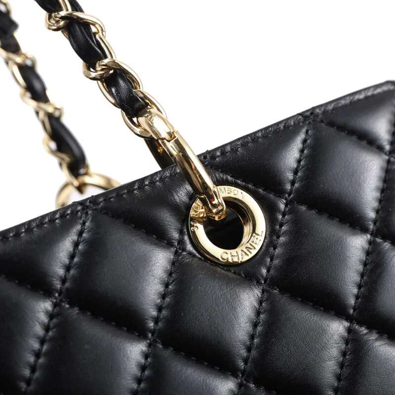 💰480￥Chanel👄👄gst Chanel Hampus Shopping Bag Original imported sheepskin from France👍👍Top-grade original hardware 💃💃Don’t pick anyone, anyone can carry it with style 💄💄It’s stylish when you carry it on your back Dimensions: 34.5x25.5x14 Style No.: 50995