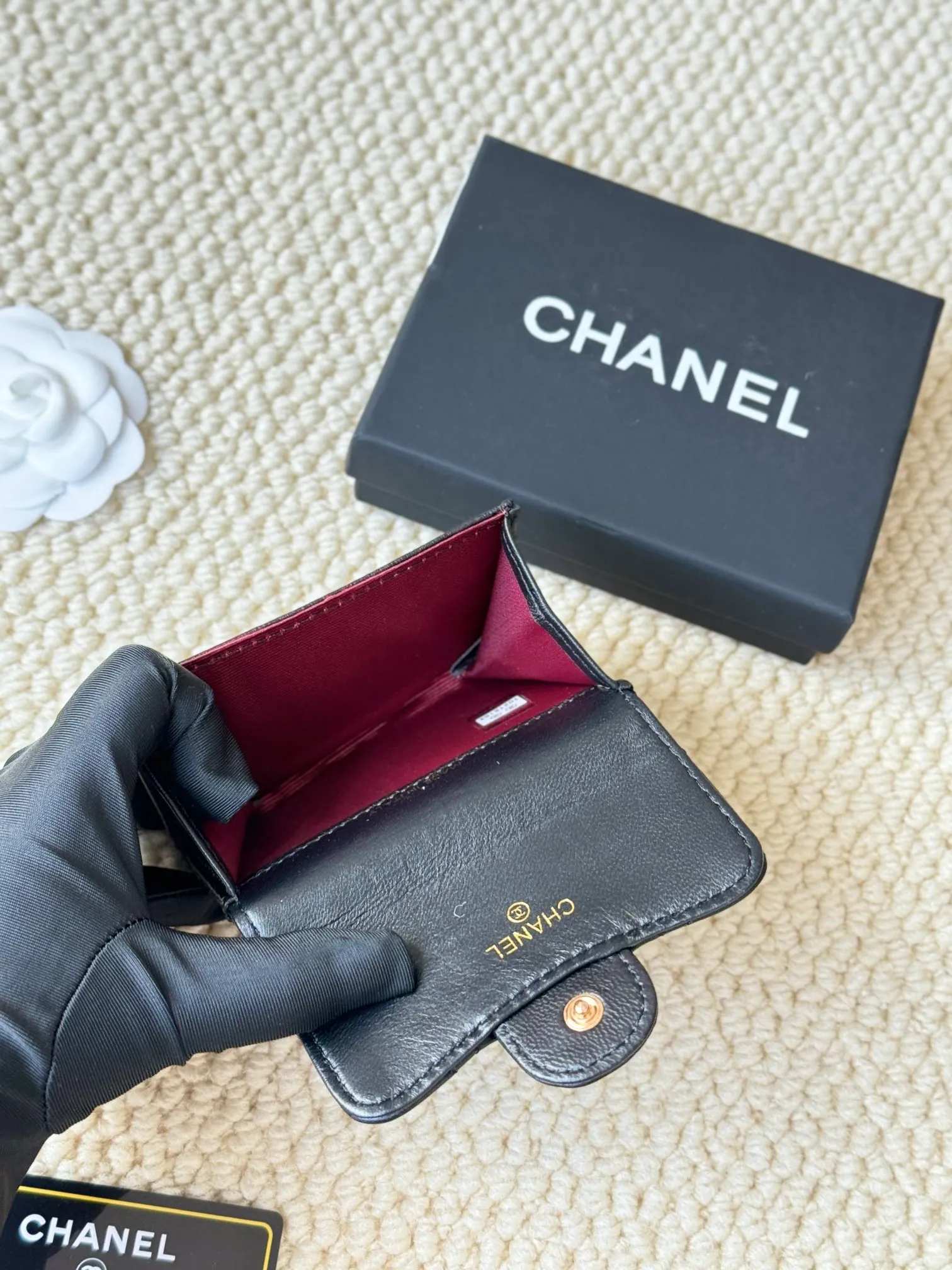 💰120 chanel lambskin model number: AP458 The most classic card holder, coin purse, Chanel classic flap card holder. Sheepskin series card holder and coin purse in one, with slip pocket on the back. Size: 7.5 × 11.3 × 2.1 cm