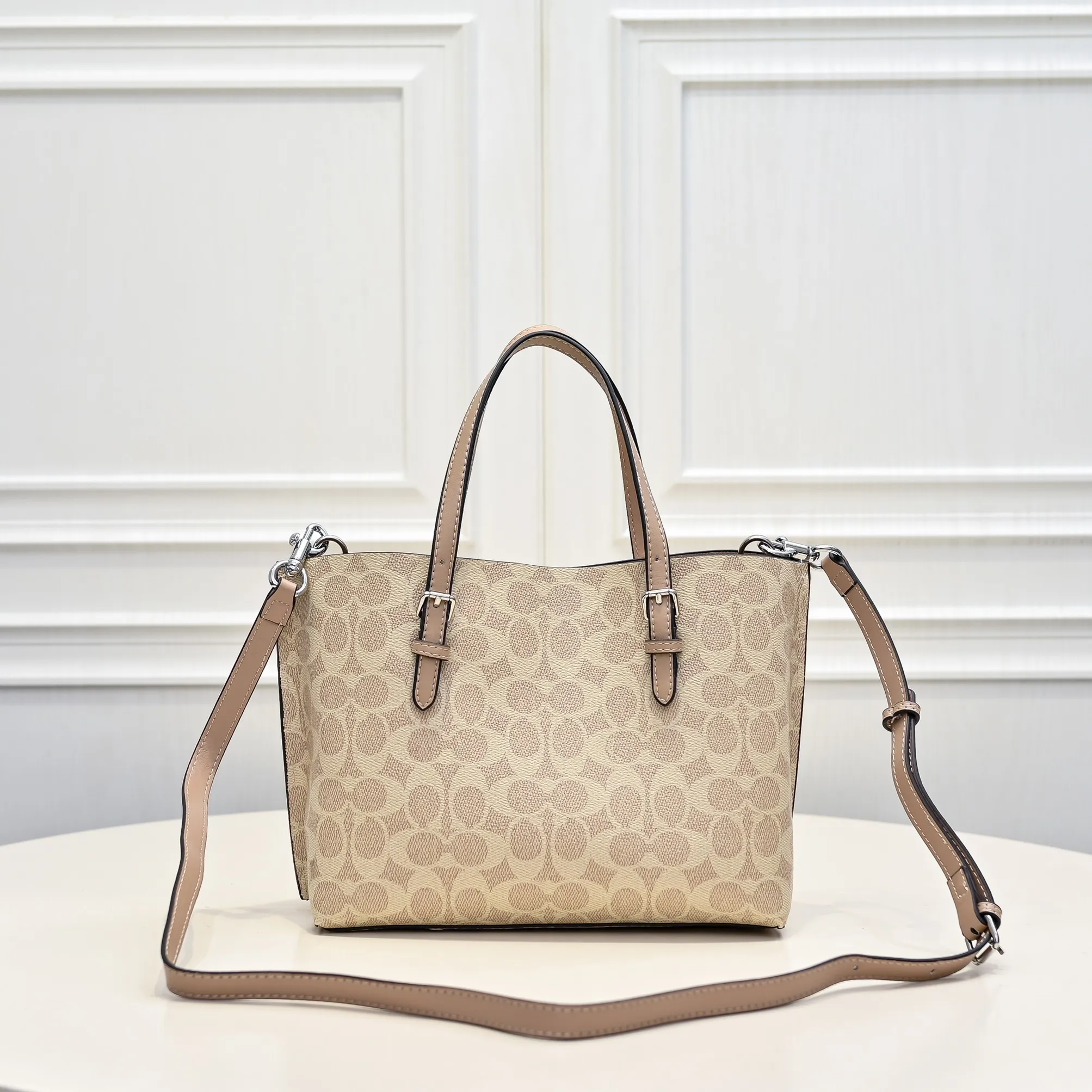 P340 [Top original order] Style number: CV965 Size: 25*19*12cm