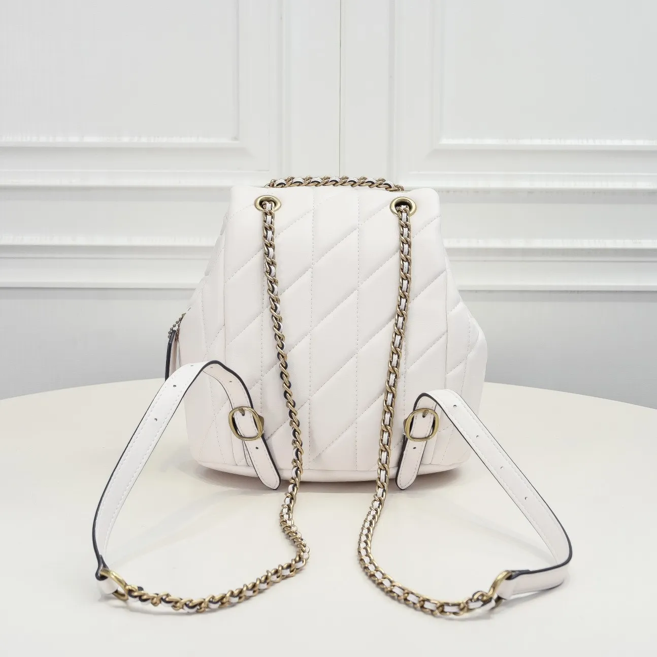 Style No. CU076 Size: 22.5*21*13.5cm