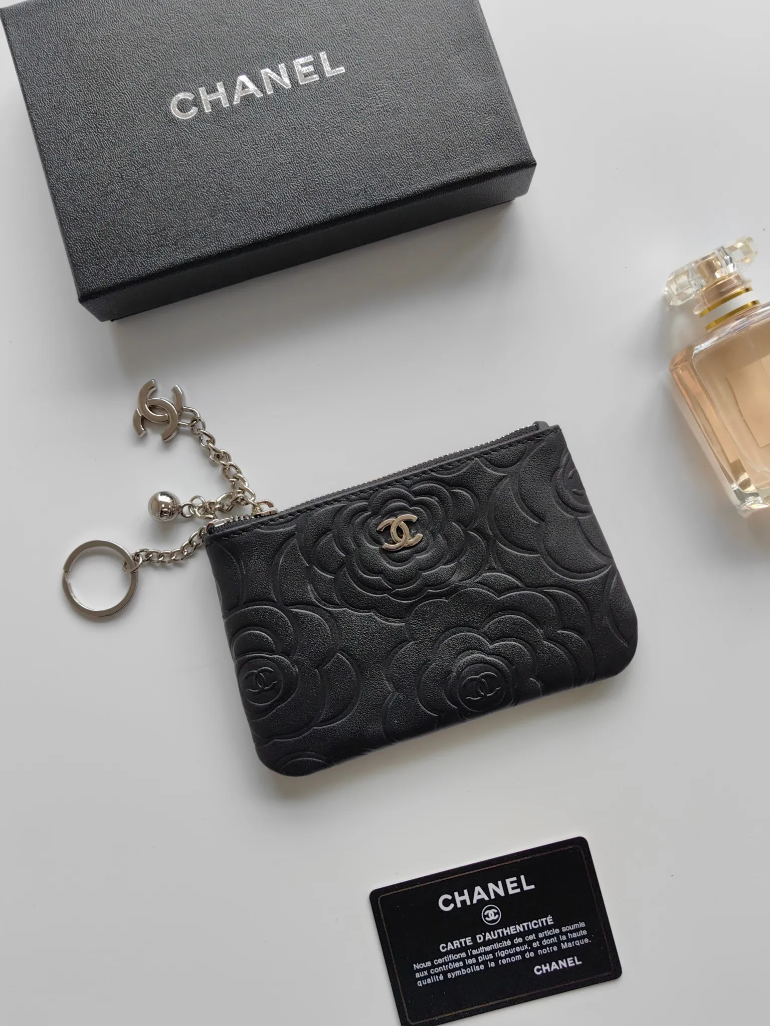 ￥120 CHANEL’s new pendant coin purse💦Model No. A50168 top-quality leather hardware, camellia pattern. Beautiful details, complete package! Size:14-10-1cm