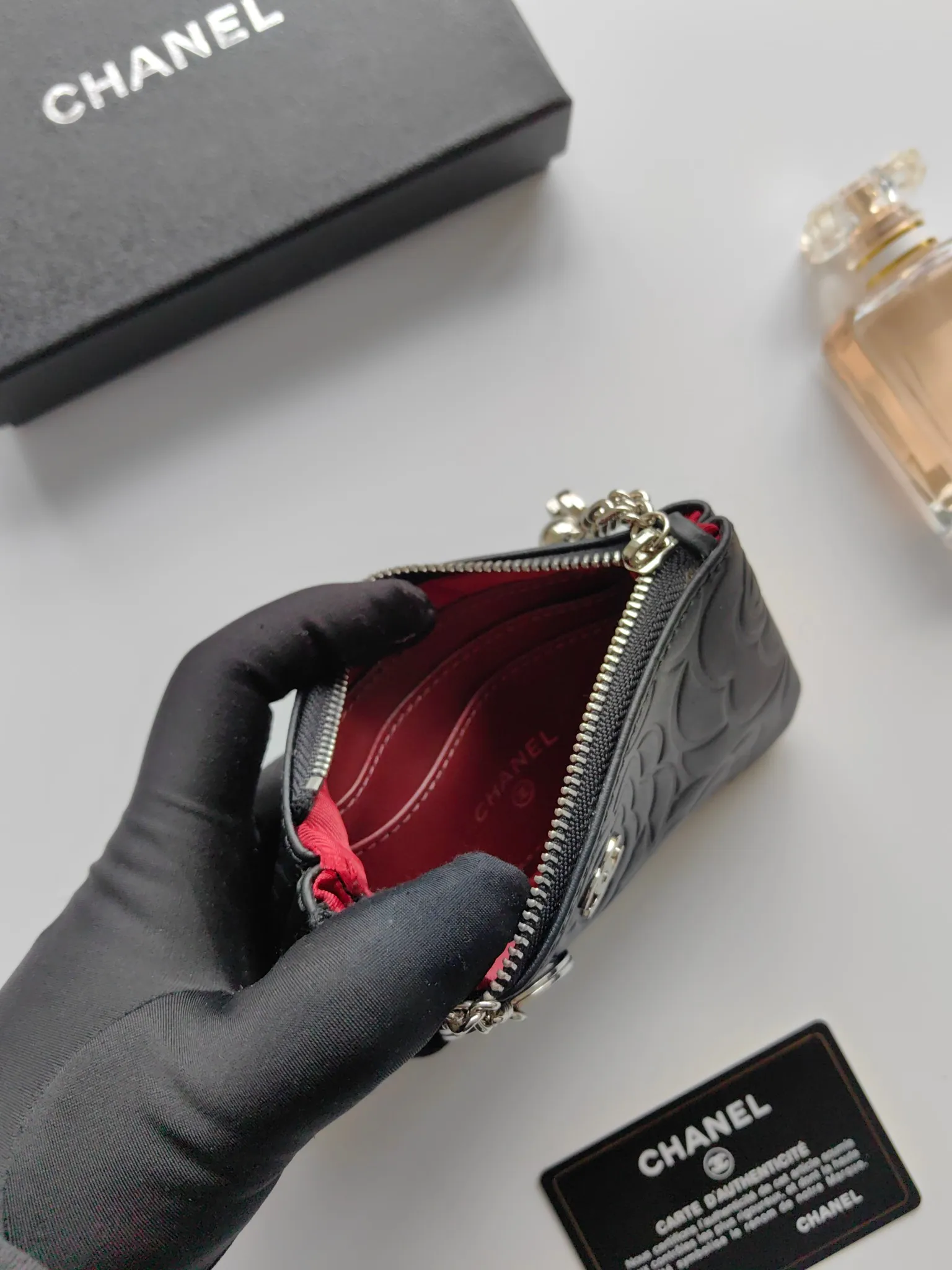 ￥120 CHANEL’s new pendant coin purse💦Model No. A50168 top-quality leather hardware, camellia pattern. Beautiful details, complete package! Size:14-10-1cm