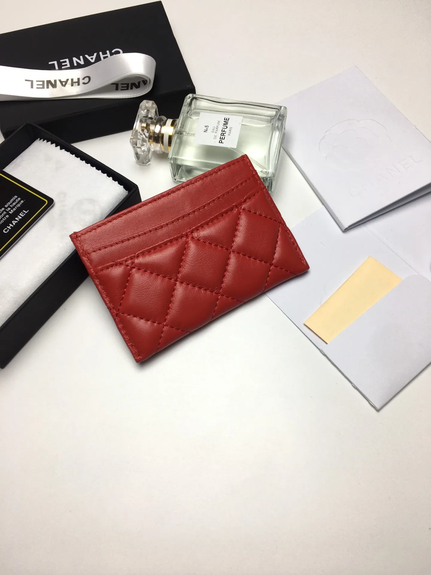💰90 CHANEL Chanel counter card holder👍Model number: AP446 Size: 7.5×11.2×0.5cm Full sheepskin inside and outside + silver hardware😍😍Fine workmanship High-end quality [Rose] Complete accessories