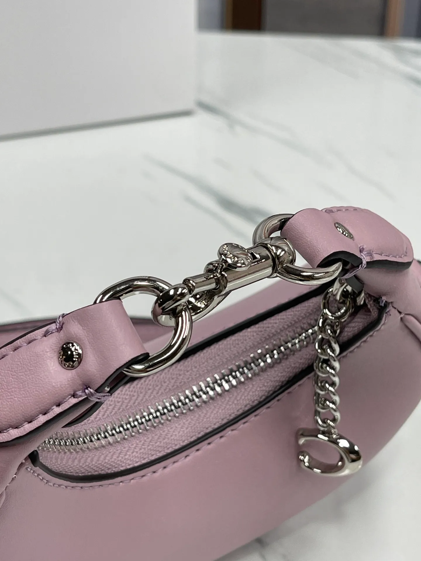 Batch 360💰Coach’s new women’s mini dumpling bag model: CR506 wrist bag, shoulder crossbody retro half-moon bag jonie armpit bag, size: 15*7*6