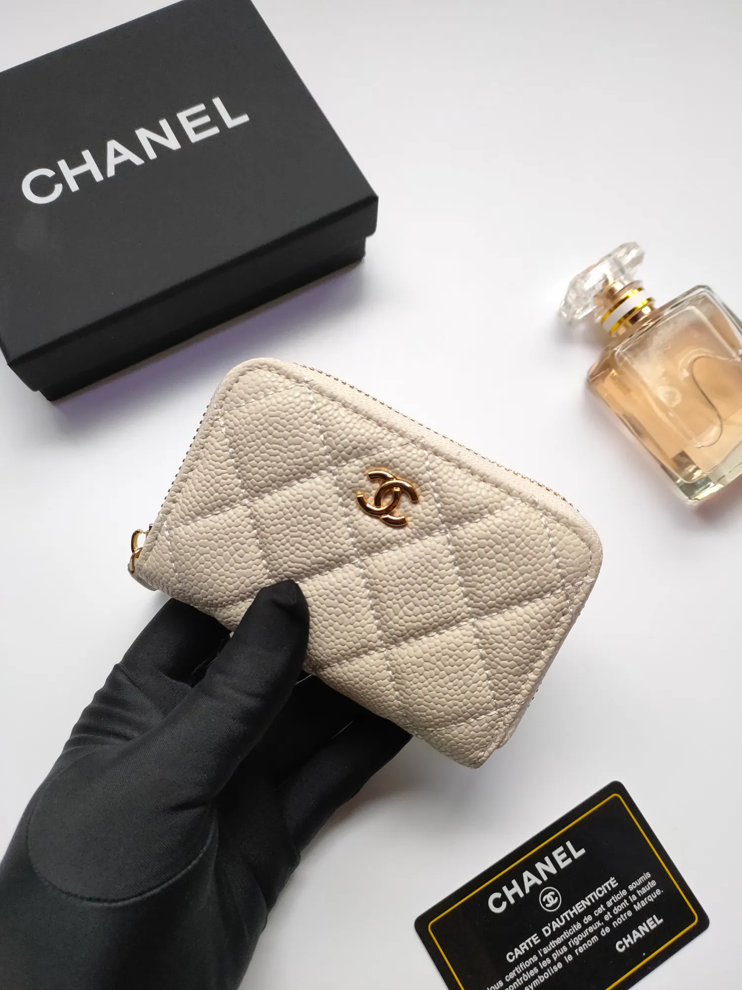 ￥110 Chanel card holder❤Coin purse️❤️Full leather inside and outside. Counter style. Impeccable workmanship details. Adhere to high quality. Style number: AP452 Size: 10x9cm