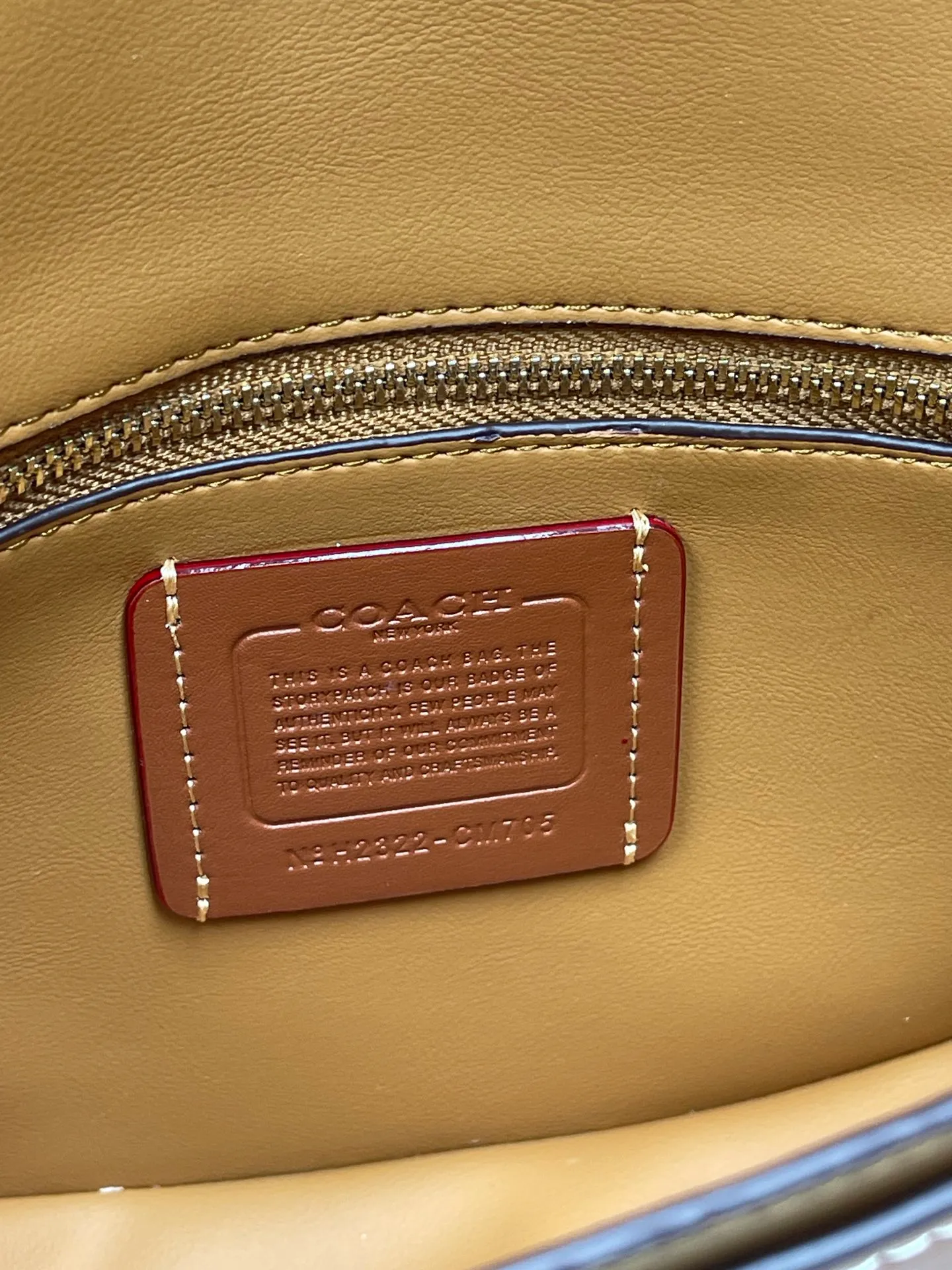 Top original order batch 440💰 COACH 10🈷️New counter synchronization model CM705 HARLER shoulder crossbody bag saddle bag, minimalist and casual, casual and versatile item ~ 22x17.5x6cm