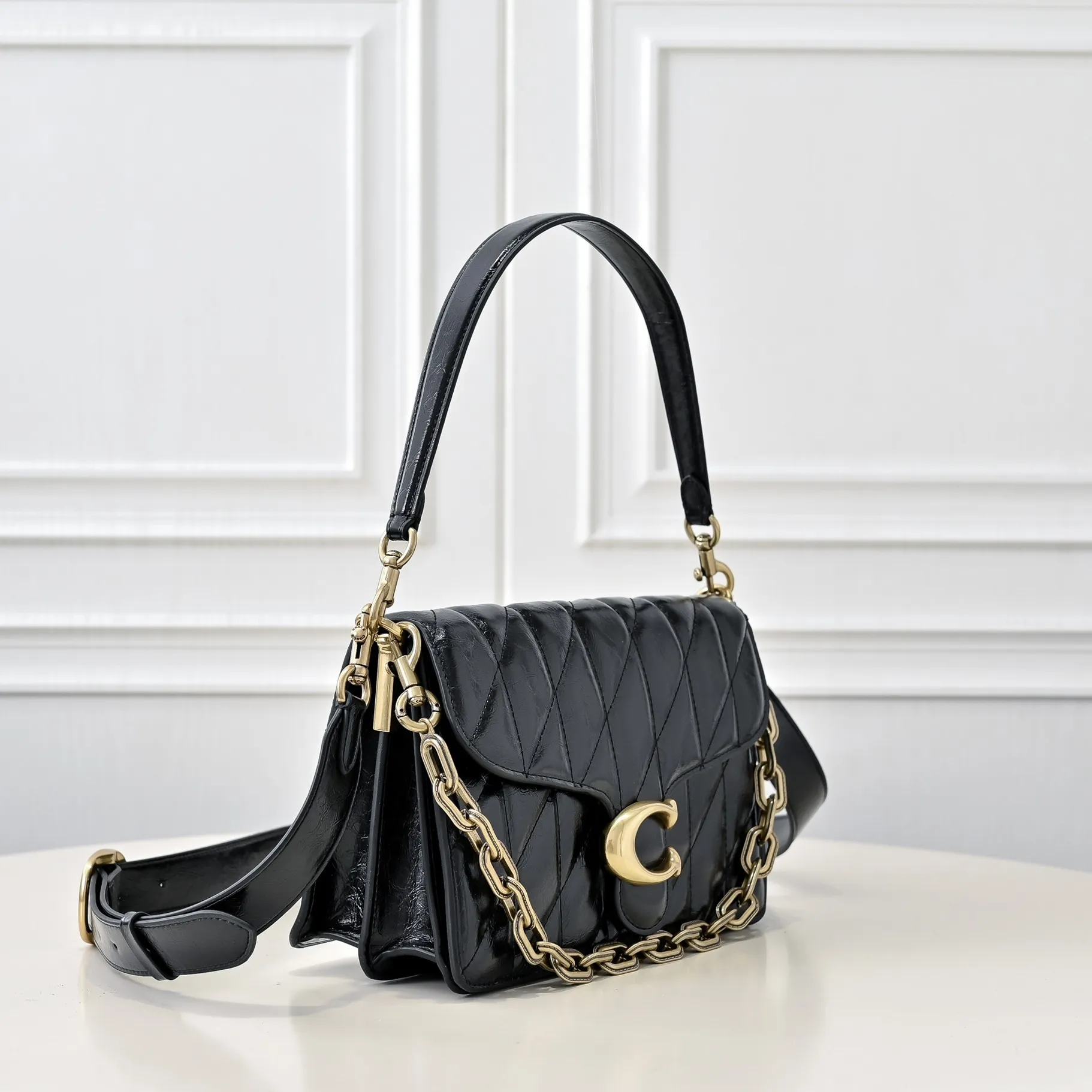Style number: CAF53 Size: 26*17*9cm
