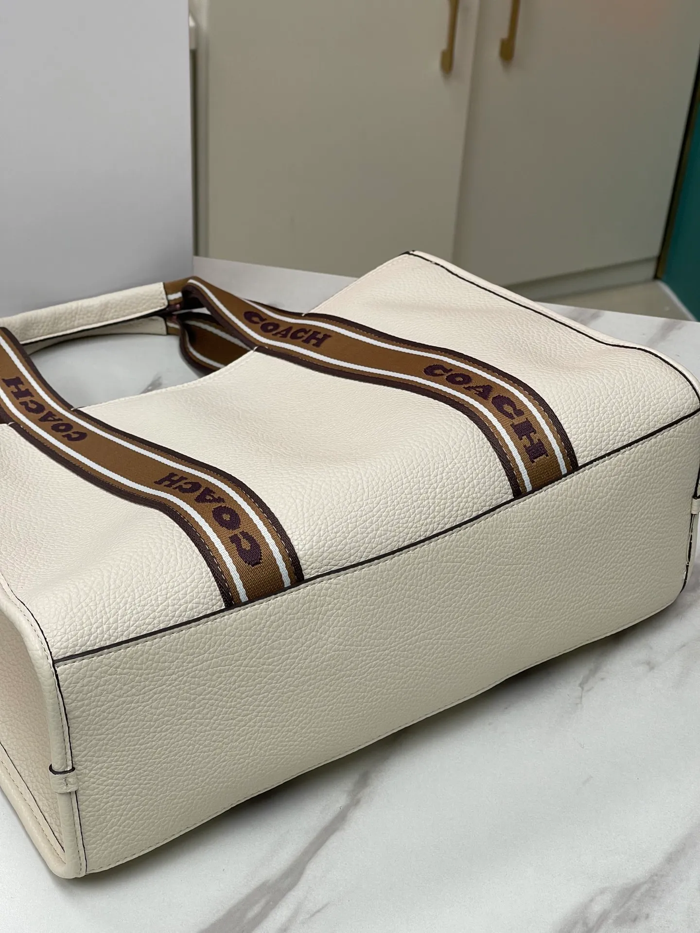 Batch 460💰COACH/Coach new shopping bag counter synchronization model CM067 _SVCAH2023 new size 36X25X13