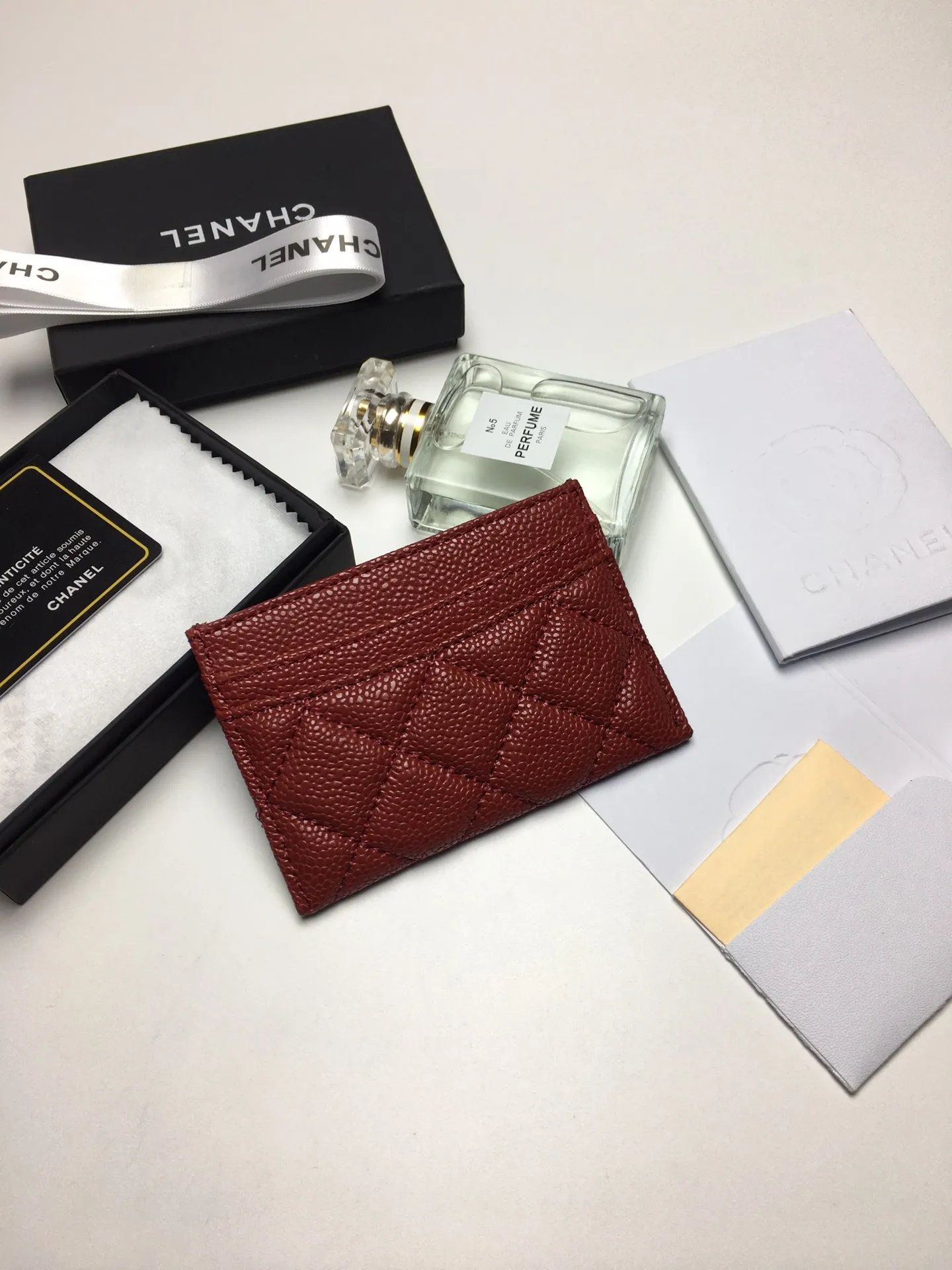 💰90 CHANEL Chanel counter card holder👍Model number: AP446/Caviar Size: 7.5×11.2×0.5cm Caviar cowhide outside + sheepskin inside + gold hardware😍😍Fine workmanship High-end quality [Rose] Complete accessories