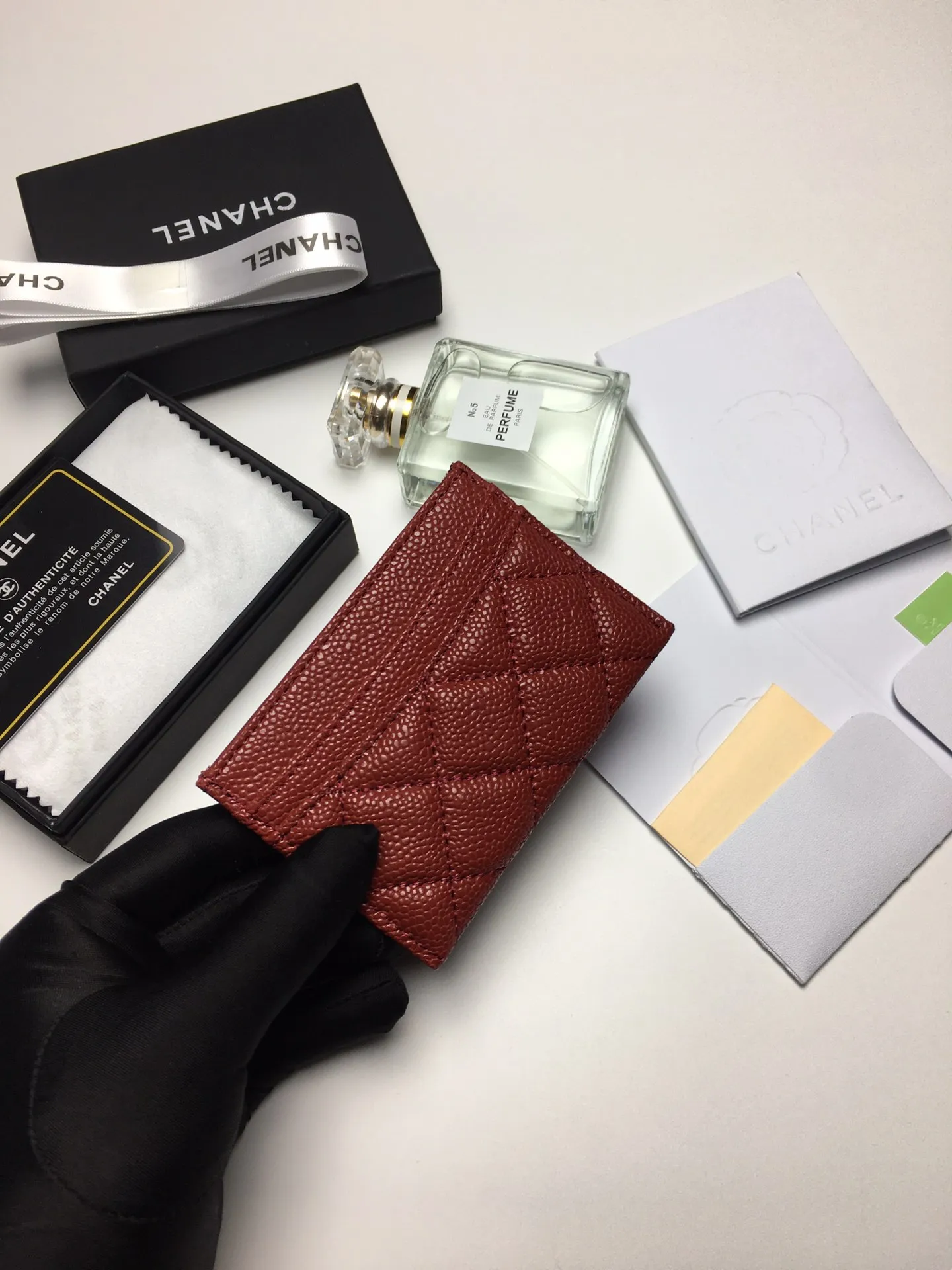 💰90 CHANEL Chanel counter card holder👍Model number: AP446/Caviar Size: 7.5×11.2×0.5cm Caviar cowhide outside + sheepskin inside + gold hardware😍😍Fine workmanship High-end quality [Rose] Complete accessories