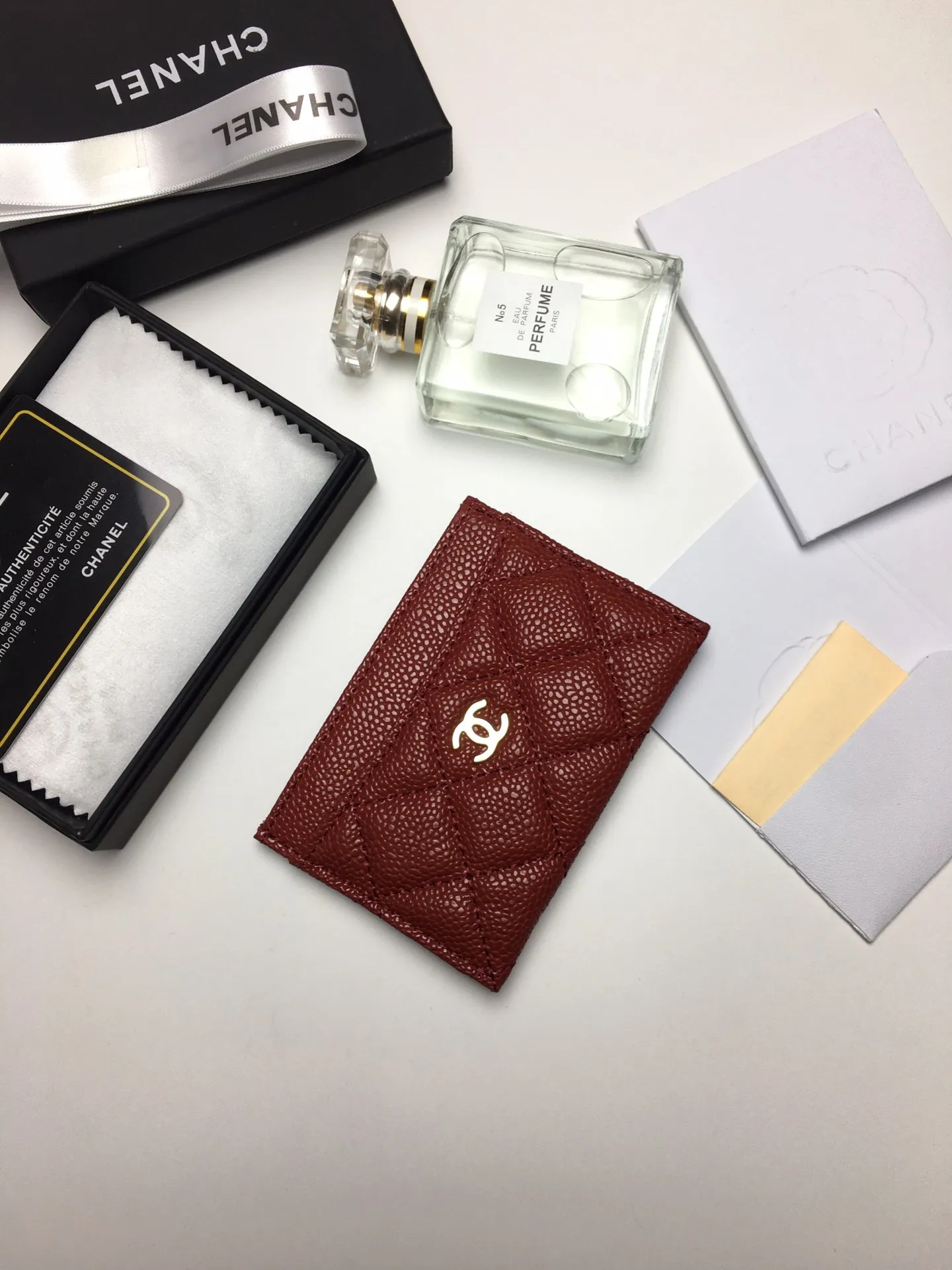 💰90 CHANEL Chanel counter card holder👍Model number: AP446/Caviar Size: 7.5×11.2×0.5cm Caviar cowhide outside + sheepskin inside + gold hardware😍😍Fine workmanship High-end quality [Rose] Complete accessories