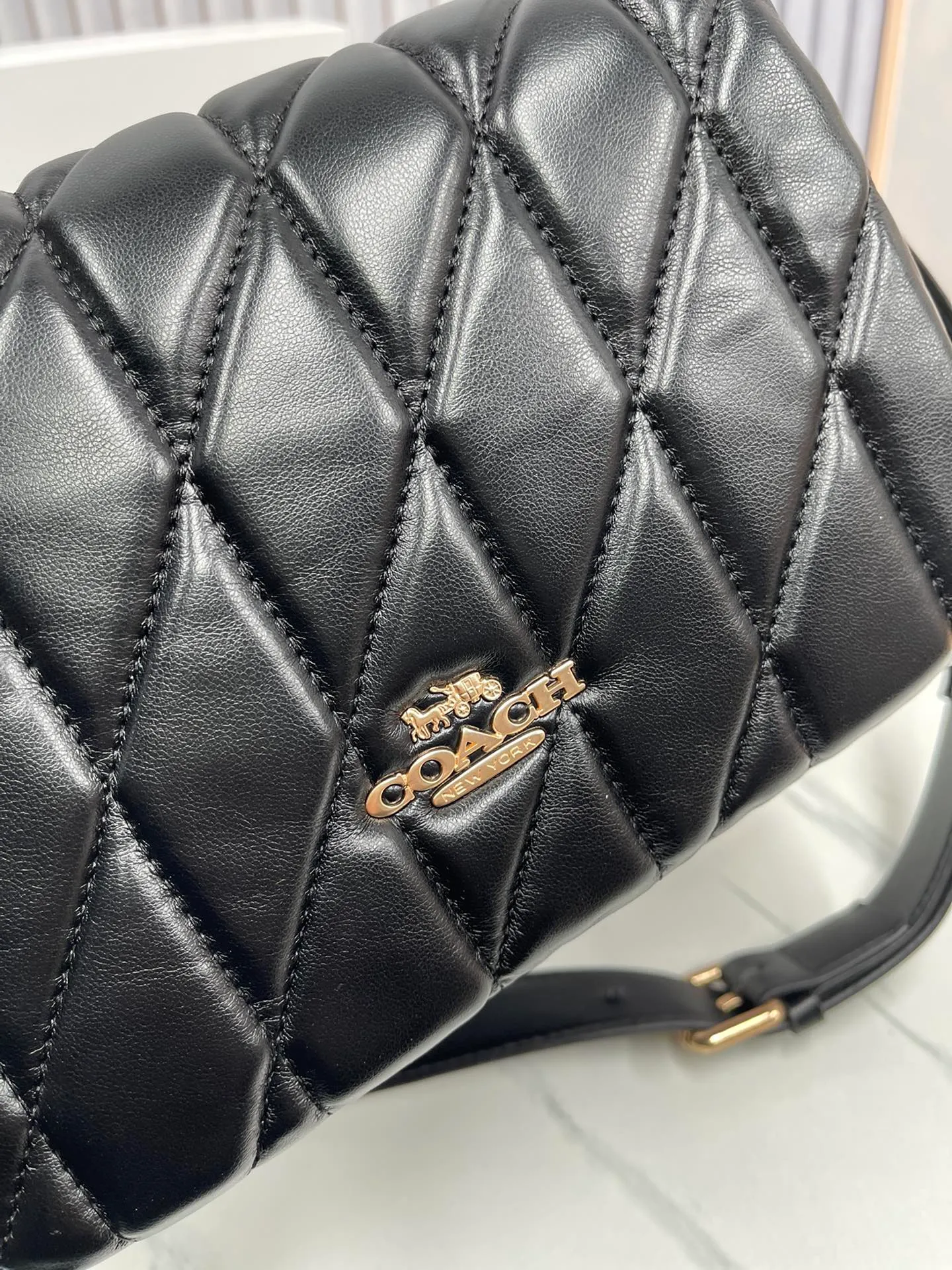 P500¥Coach/Coach's new model, Quinn women's leather single, shoulder handbag, small square bag·counter synchronized new product model CY663 Quilt quilted chain tabby size 22*16*8