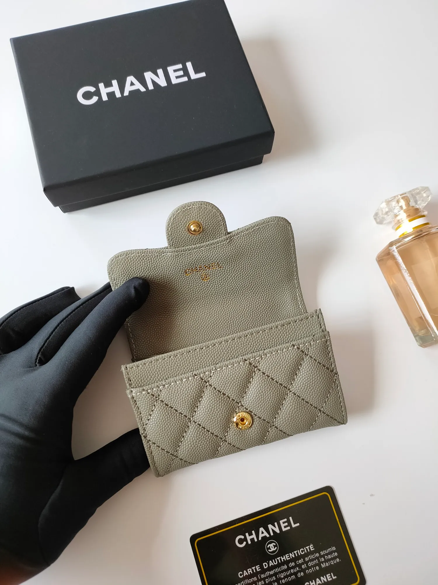 ￥110 CHANEL Chanel classic flap card holder. Imported sheepskin and caviar cowhide, card holder and coin purse integrated, with slip pocket on the back, model number: AP448, size: 7.5 × 11.3 × 2.1 cm
