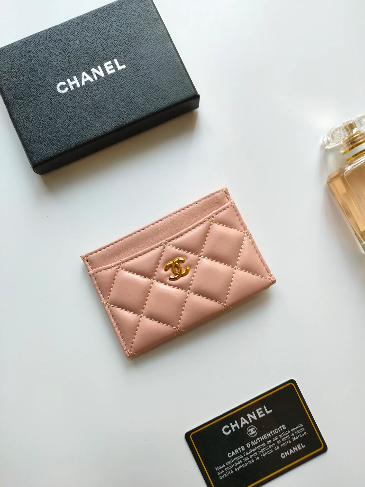 💰90 CHANEL Chanel counter style classic card holder👍Model number: AP446 Size: 7.5×11.2×0.5cm Sheepskin inside and outside😍😍Fine workmanship and high-end quality