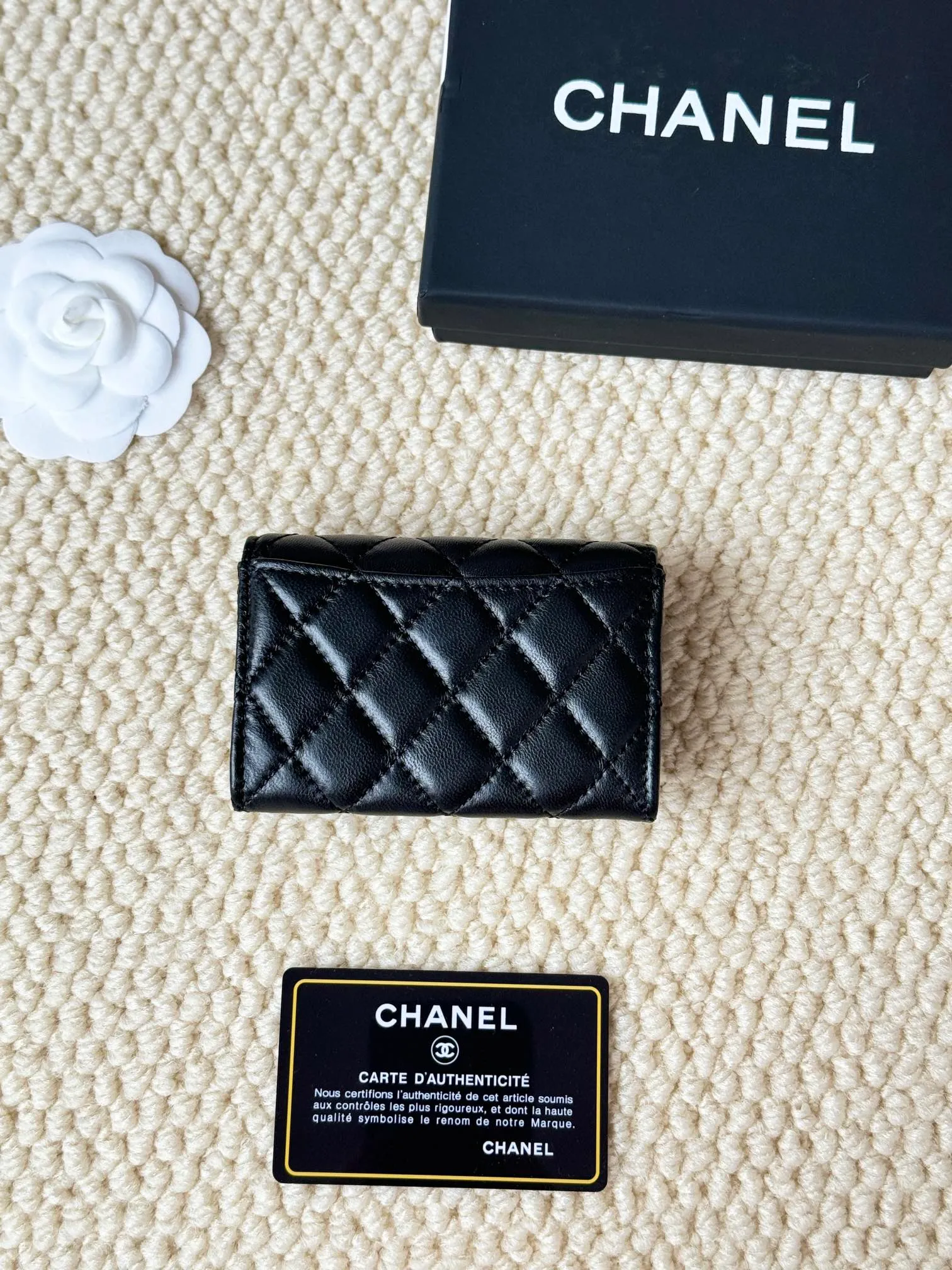 💰120 chanel lambskin model number: AP458 The most classic card holder, coin purse, Chanel classic flap card holder. Sheepskin series card holder and coin purse in one, with slip pocket on the back. Size: 7.5 × 11.3 × 2.1 cm