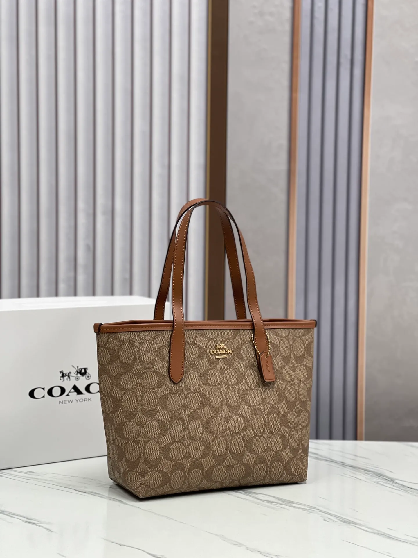 Top original order batch 340💰coach/Coach new new product CN733 CN183 Latest carriage mini double-sided tote bag shopping bag top original order batch VC with leather CITY classic logo coated canvas with smooth leather details. Internal zip pocket. Size 23·11·20.5