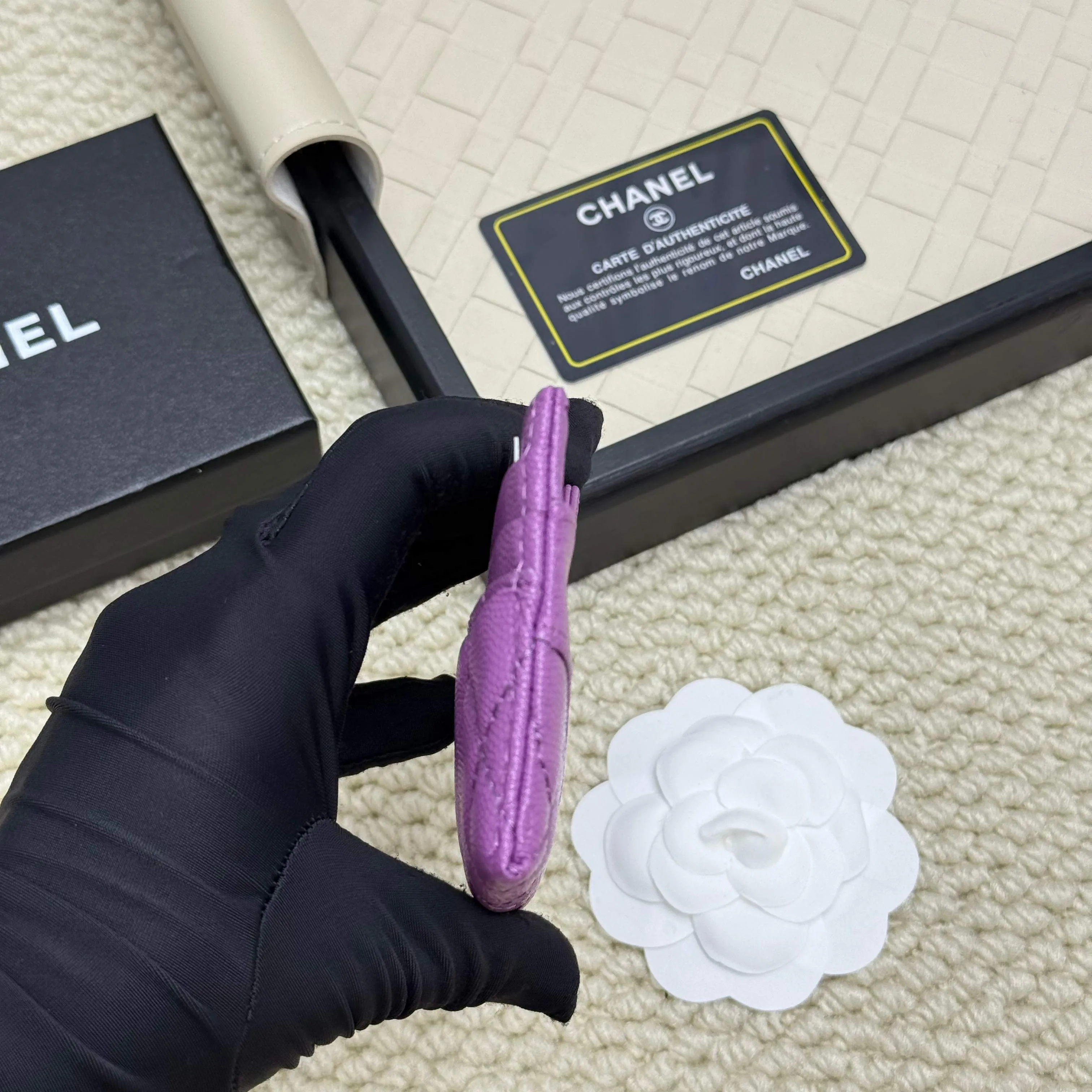 💰110 Chanel's new model, model: AP7776 31 card holder, sheepskin ball pattern. This new 31 card holder comes in several cute pink colors and can hold 6 or 7 cards no problem❣️ Size: 8*11