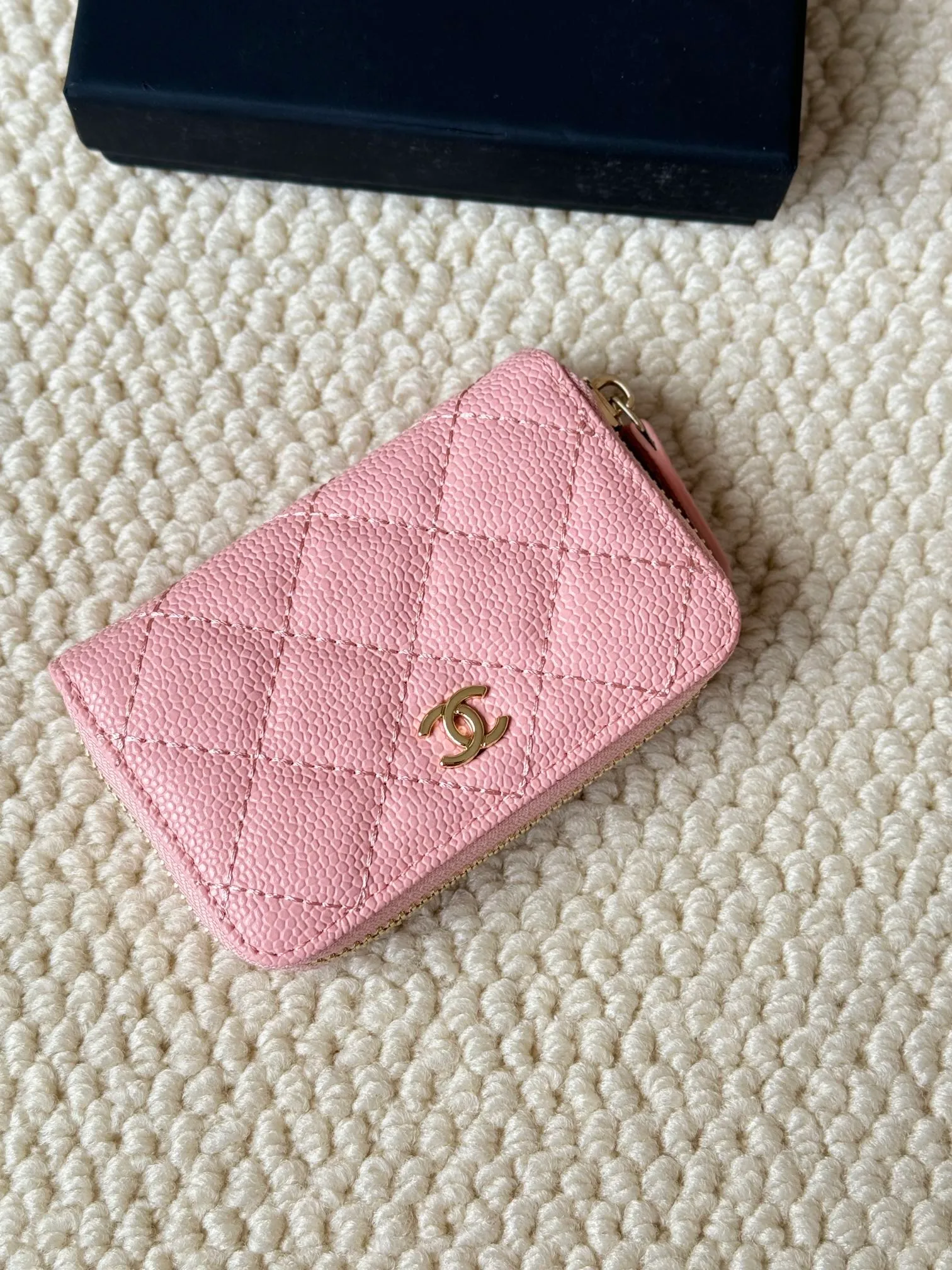 💰120 Style No.: AP462 Chanel Caviar Leather Series Chanel Card Holder ❤Coin Purse️❤️ Impeccable workmanship details, insisting on high quality Size: 10x9cm