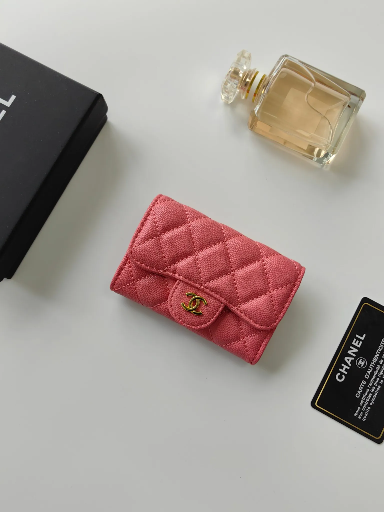 ￥130 CHANEL Chanel classic flap card holder. Imported sheepskin and caviar cowhide, card holder and coin purse integrated, with slip pocket on the back, model number: AP448, size: 7.5 × 11.3 × 2.1 cm