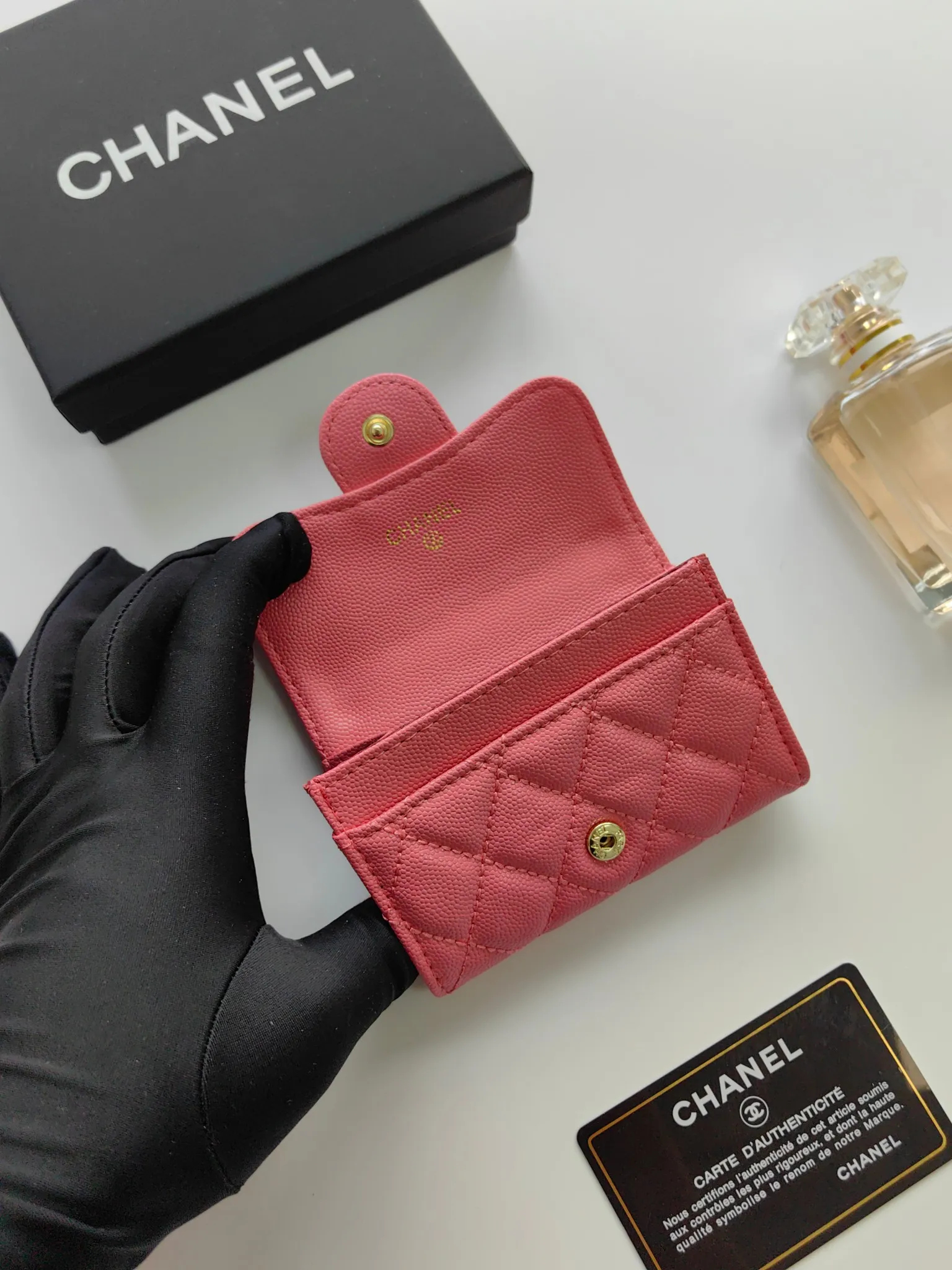 ￥130 CHANEL Chanel classic flap card holder. Imported sheepskin and caviar cowhide, card holder and coin purse integrated, with slip pocket on the back, model number: AP448, size: 7.5 × 11.3 × 2.1 cm