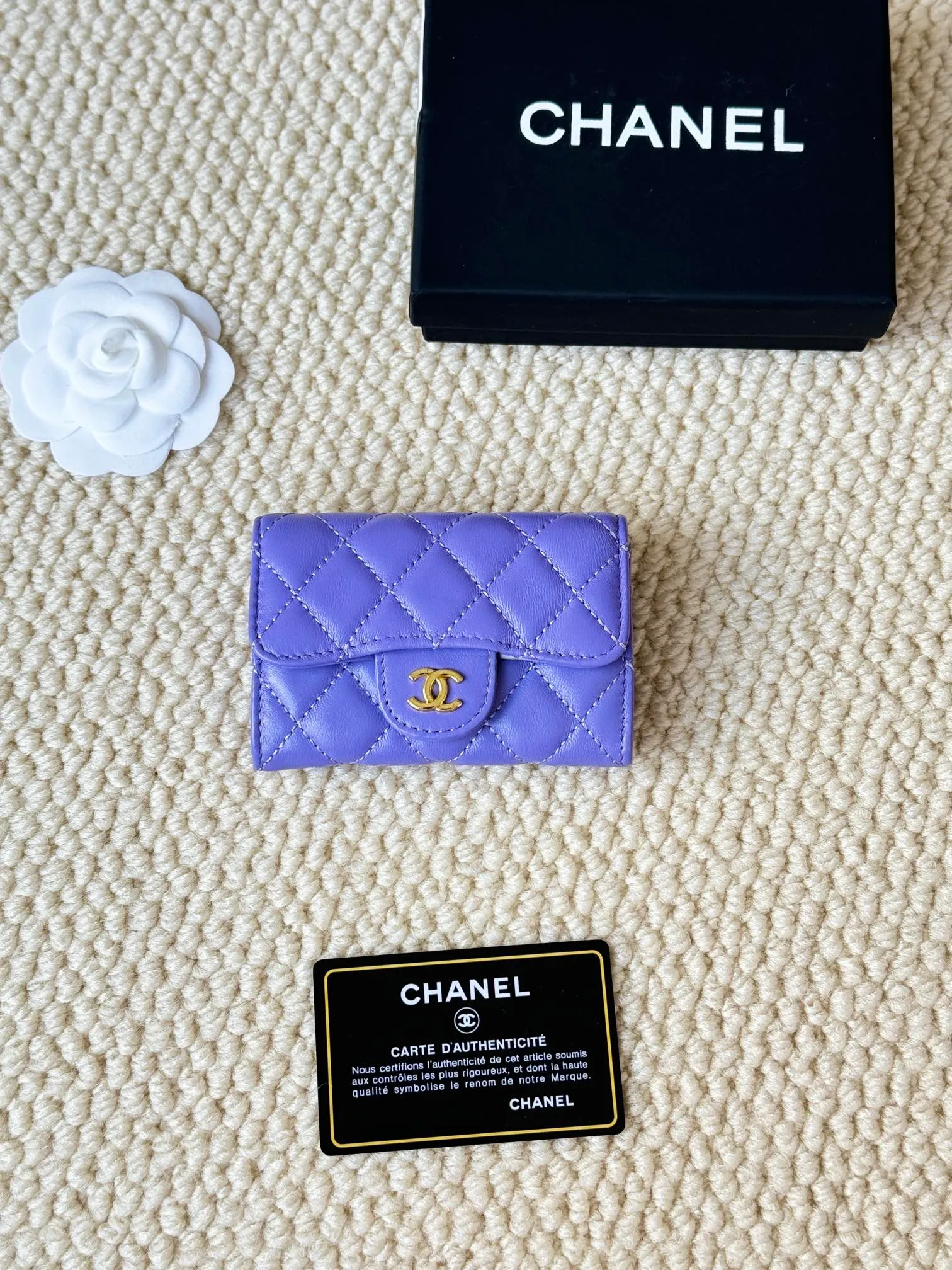 💰120 chanel lambskin model number: AP458 The most classic card holder, coin purse, Chanel classic flap card holder. Sheepskin series card holder and coin purse in one, with slip pocket on the back. Size: 7.5 × 11.3 × 2.1 cm