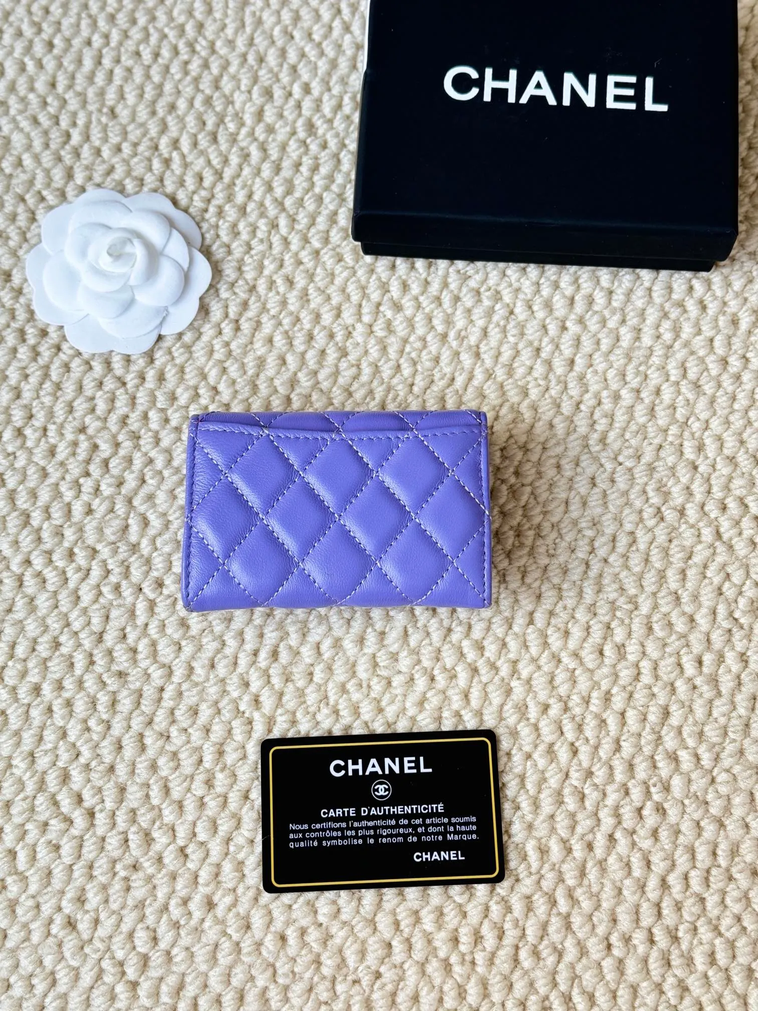 💰120 chanel lambskin model number: AP458 The most classic card holder, coin purse, Chanel classic flap card holder. Sheepskin series card holder and coin purse in one, with slip pocket on the back. Size: 7.5 × 11.3 × 2.1 cm