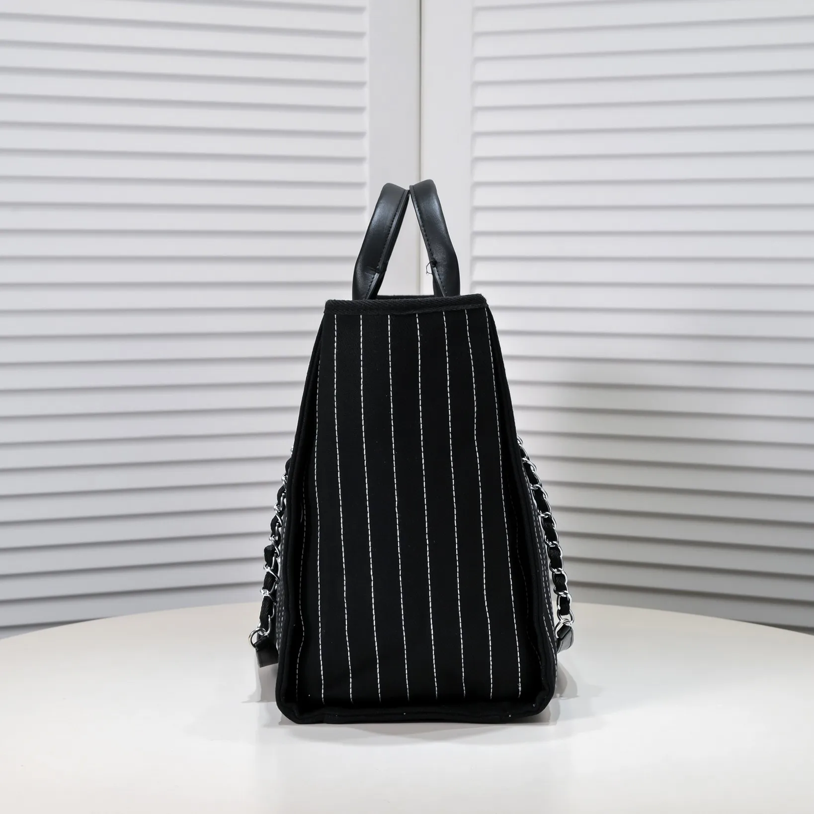 💰420￥Black👑Chanel 2023 new beach bag denim bag🎉🎉Women's shoulder portable shopping bag large capacity mommy fashion simple chain bag✅✅✅👍👍 Style number: 67178-8 Size: top width 48/bottom width 38/height 30/thickness 14 cm