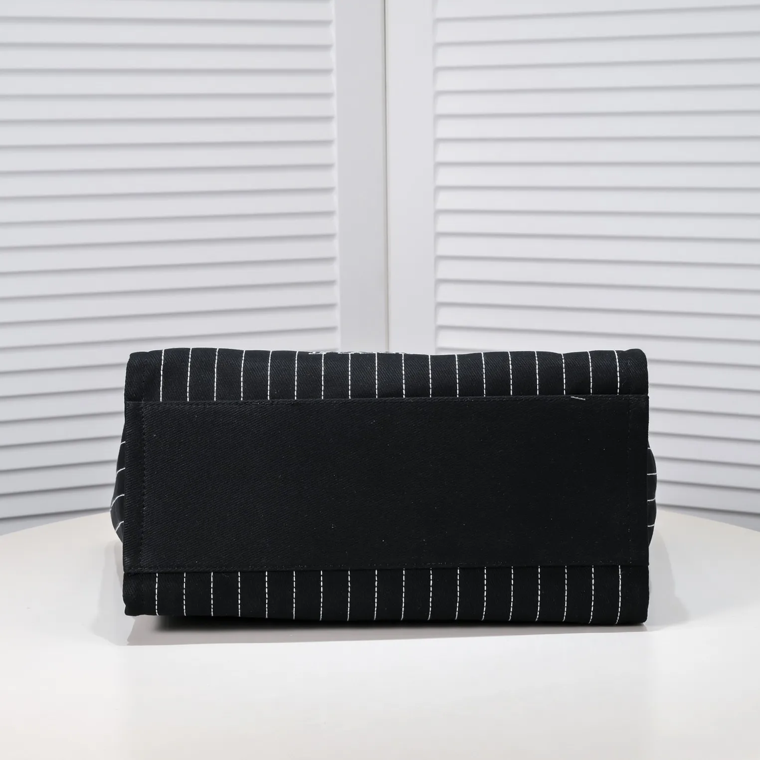 💰420￥Black👑Chanel 2023 new beach bag denim bag🎉🎉Women's shoulder portable shopping bag large capacity mommy fashion simple chain bag✅✅✅👍👍 Style number: 67178-8 Size: top width 48/bottom width 38/height 30/thickness 14 cm