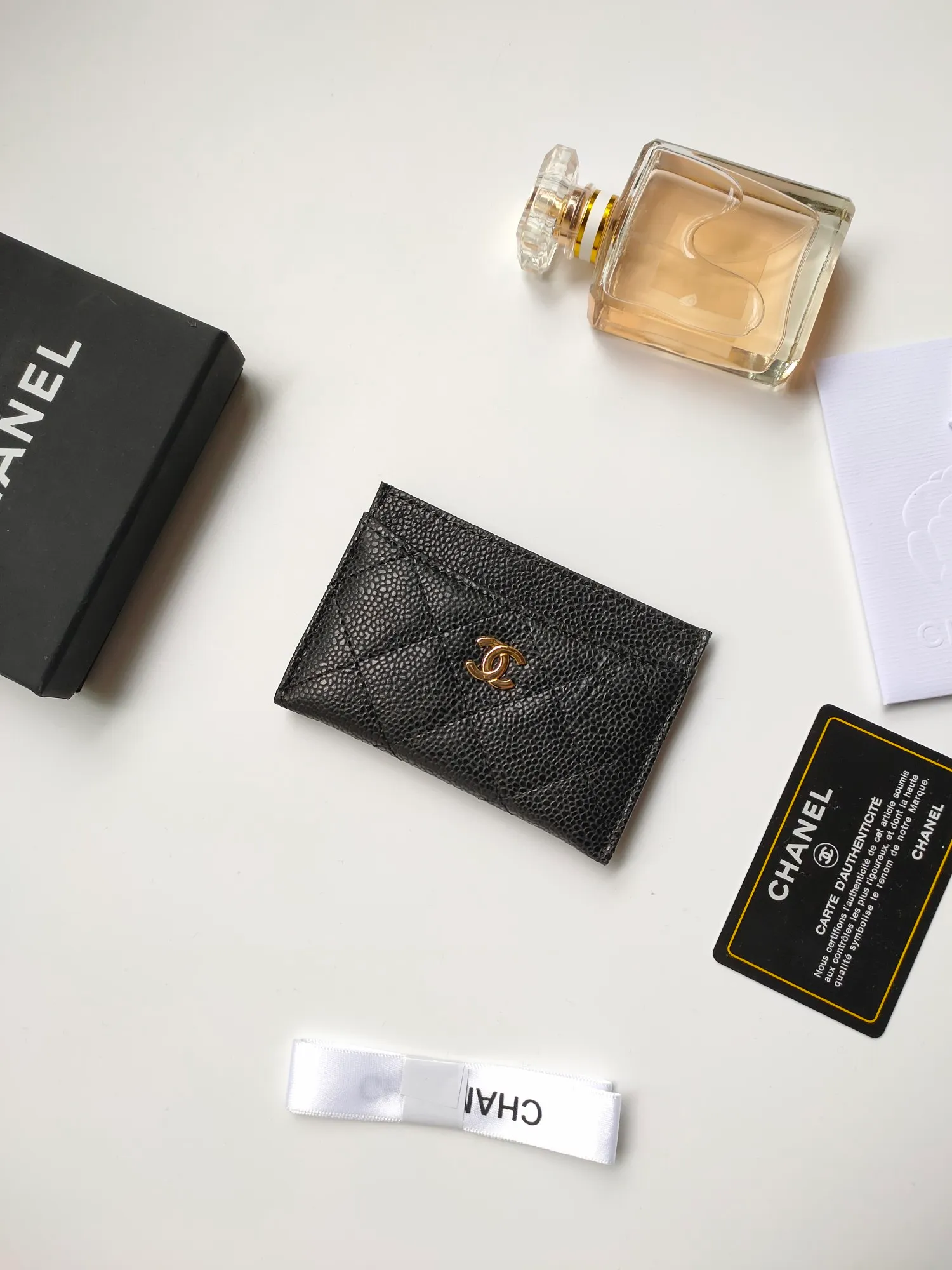 💰90 CHANEL Chanel counter card holder👍Model number: AP446 Size: 7.5×11.2×0.5cm Caviar cowhide on the outside + sheepskin on the inside + gold hardware😍😍Fine workmanship High-end quality [Rose] Complete accessories