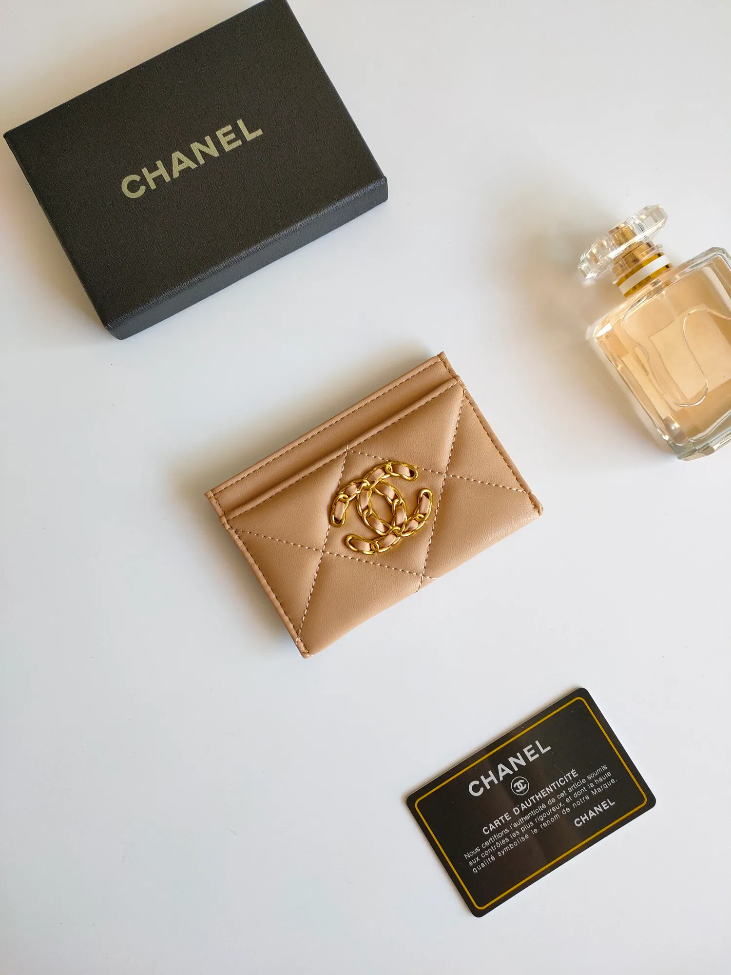 💰90 CHANEL Chanel counter new card holder👍Model number: AP2354 Size: 7.5 × 11.2 × 0.5 cm 😍😍Fine workmanship and high-end quality