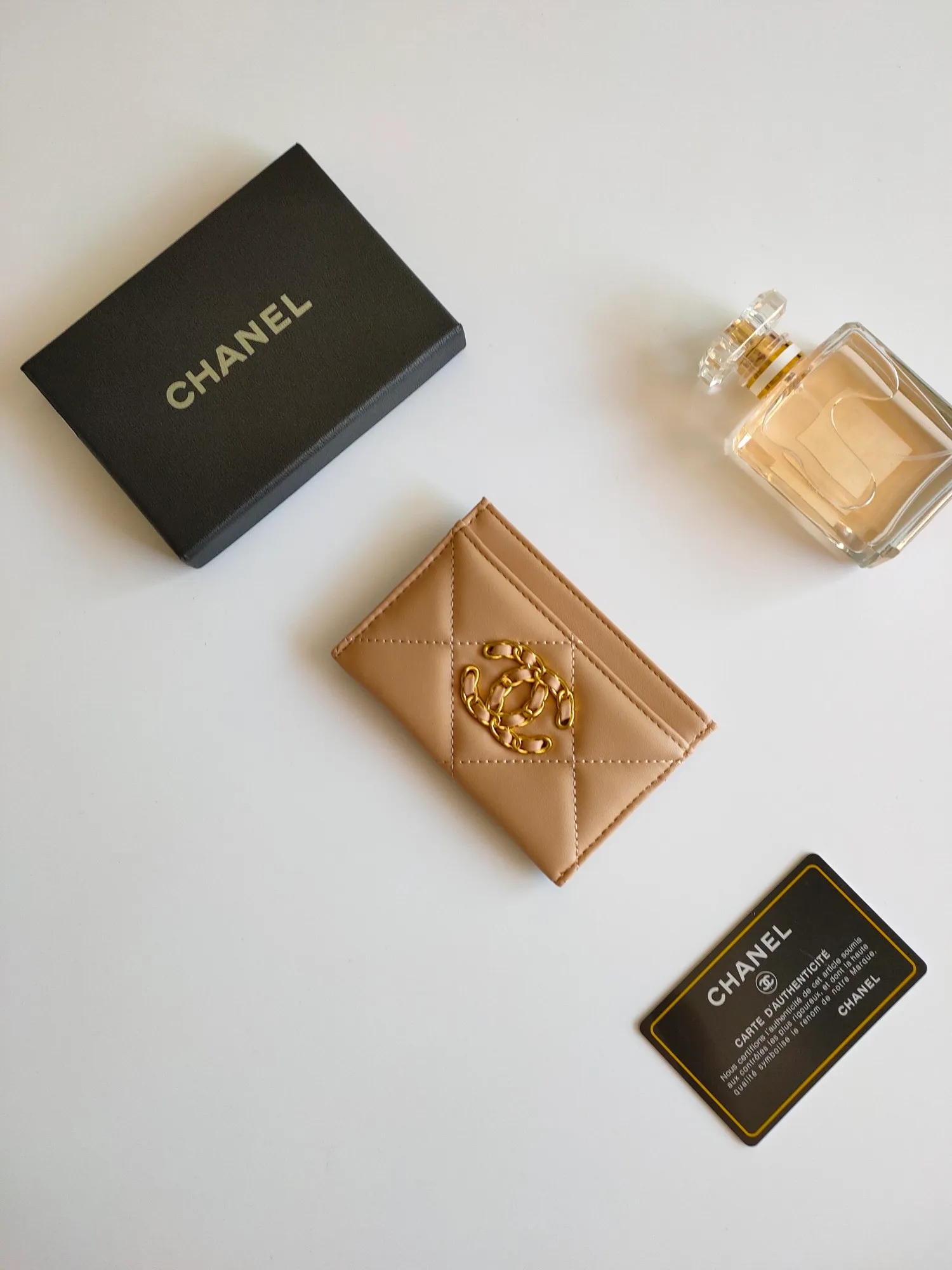 💰90 CHANEL Chanel counter new card holder👍Model number: AP2354 Size: 7.5 × 11.2 × 0.5 cm 😍😍Fine workmanship and high-end quality