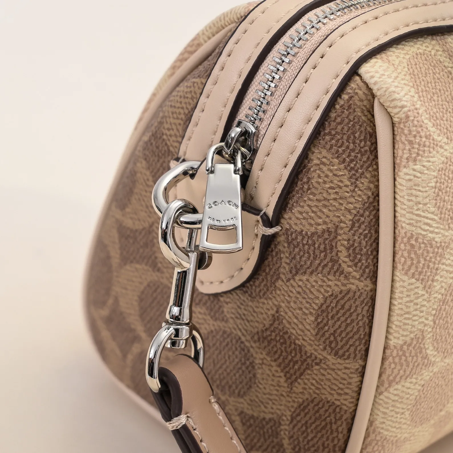 Style number: CW330 Size: 17.5*12*10cm